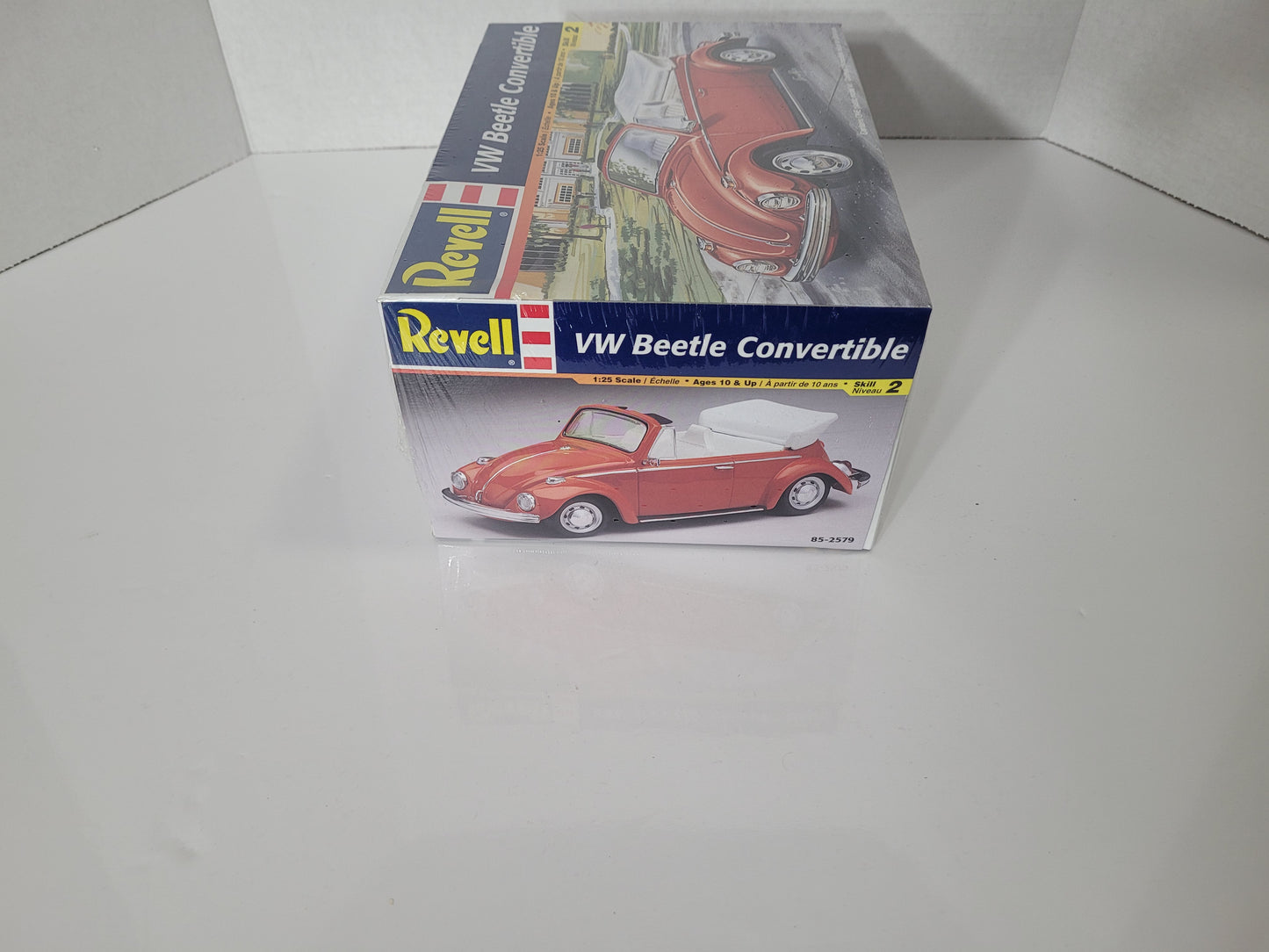 1999 Revell VW Beetle Convertible 1:25 Model Kit – Factory Sealed