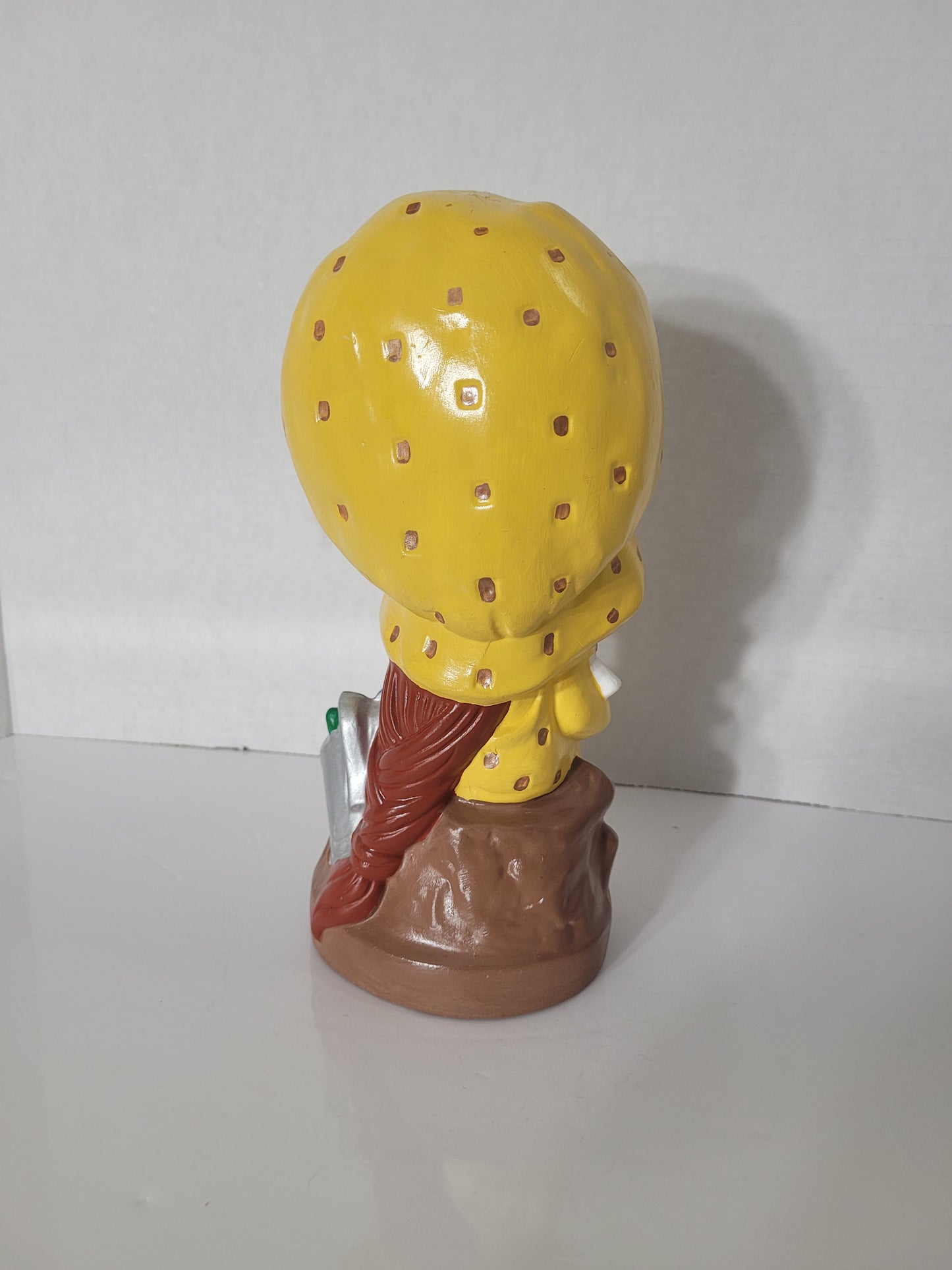 Vintage Hand-Painted Ceramic Sunbonnet Girl Figurine with Valentine – 10 Inches