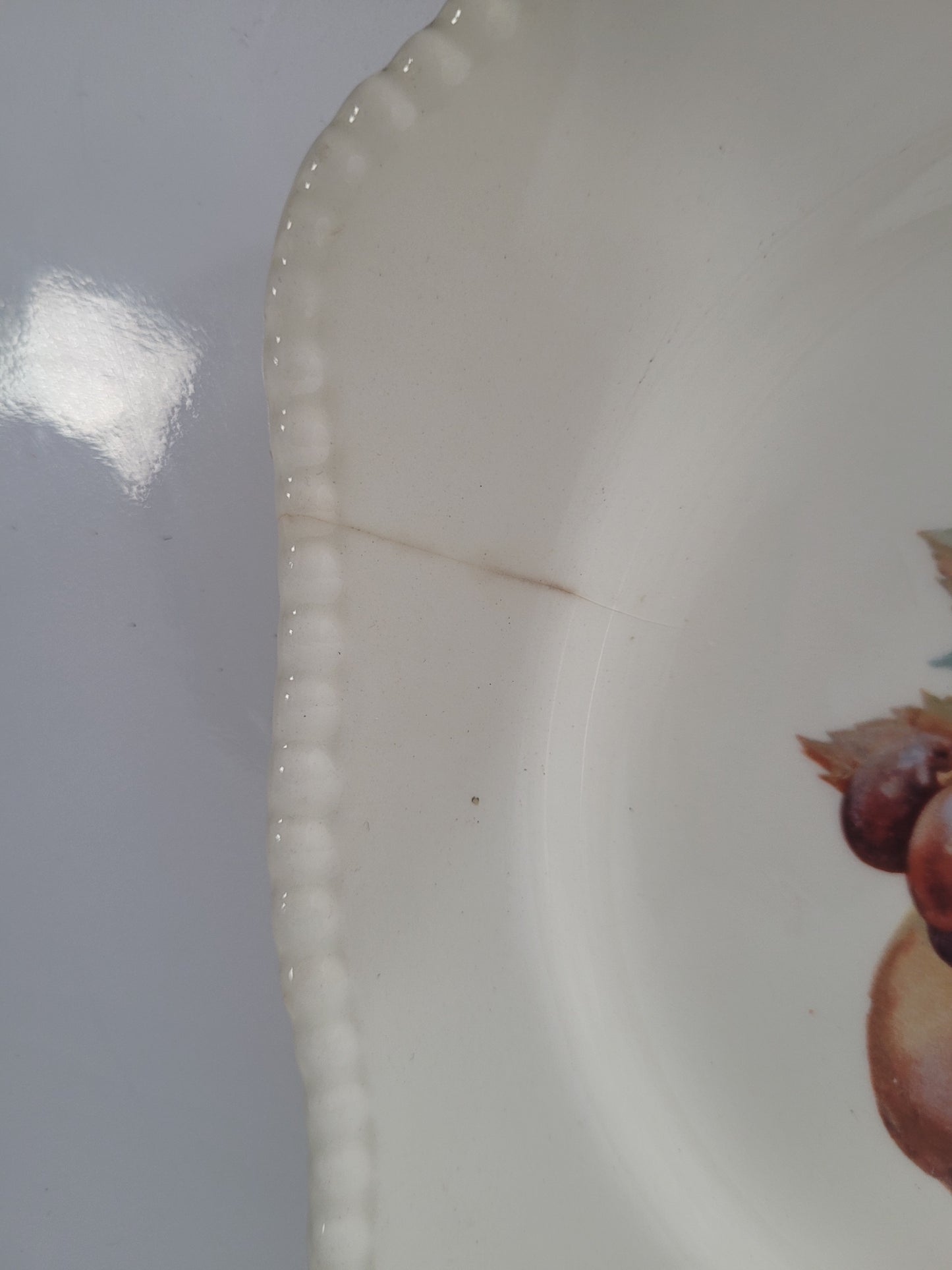 Vintage Soho Pottery Ambassador Ware Fruit Plate – England – 8"