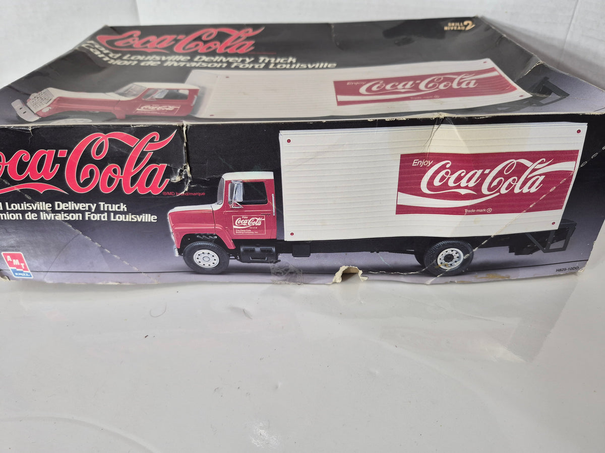 1998 Coca-Cola Ford Louisville Delivery Truck 1/25 Model Kit – AMT/ERTL H825