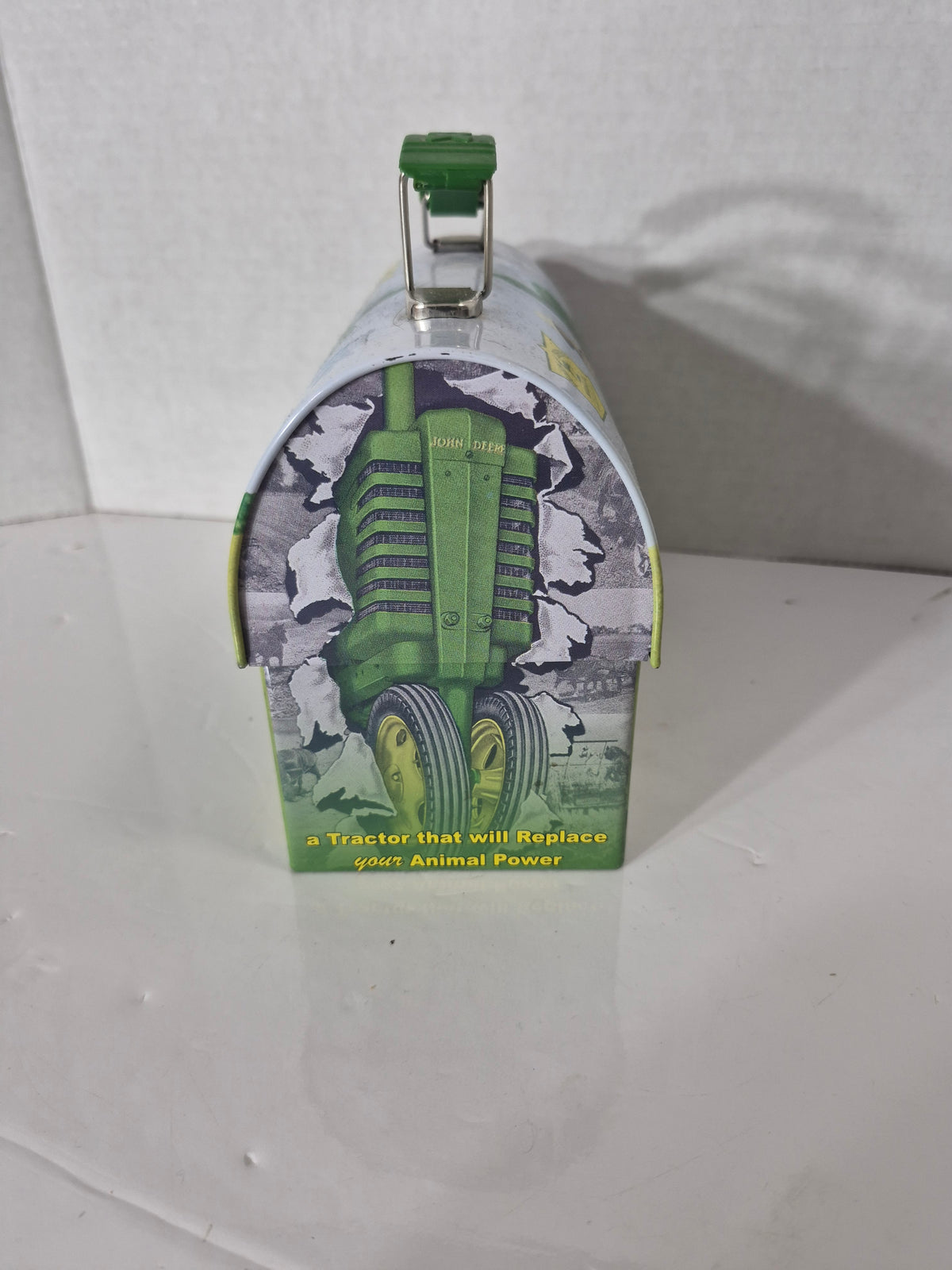John Deere “General-Purpose Tractors” Vintage-Style Metal Lunch Box / Tin – 2012