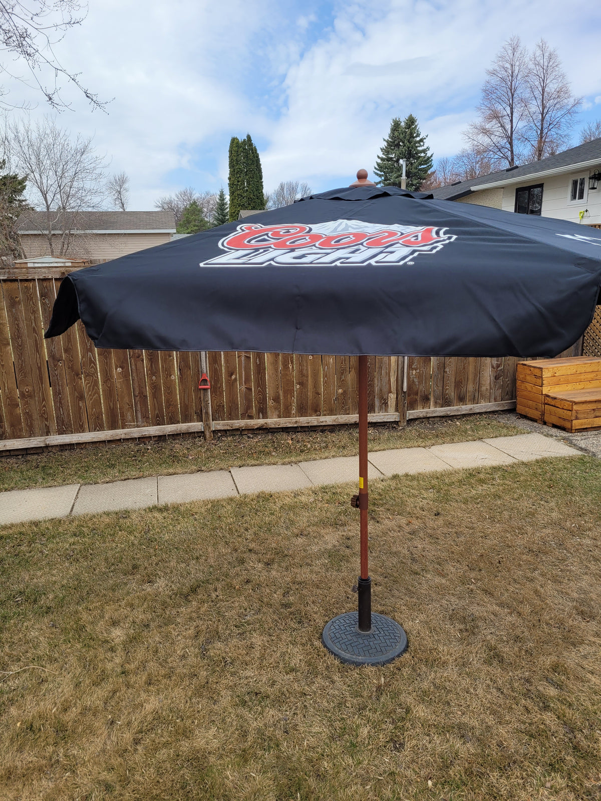 Genuine Coors Light Commercial Patio Umbrella – “Who Wants a Cold One?” – Molson Advertising – Original Box