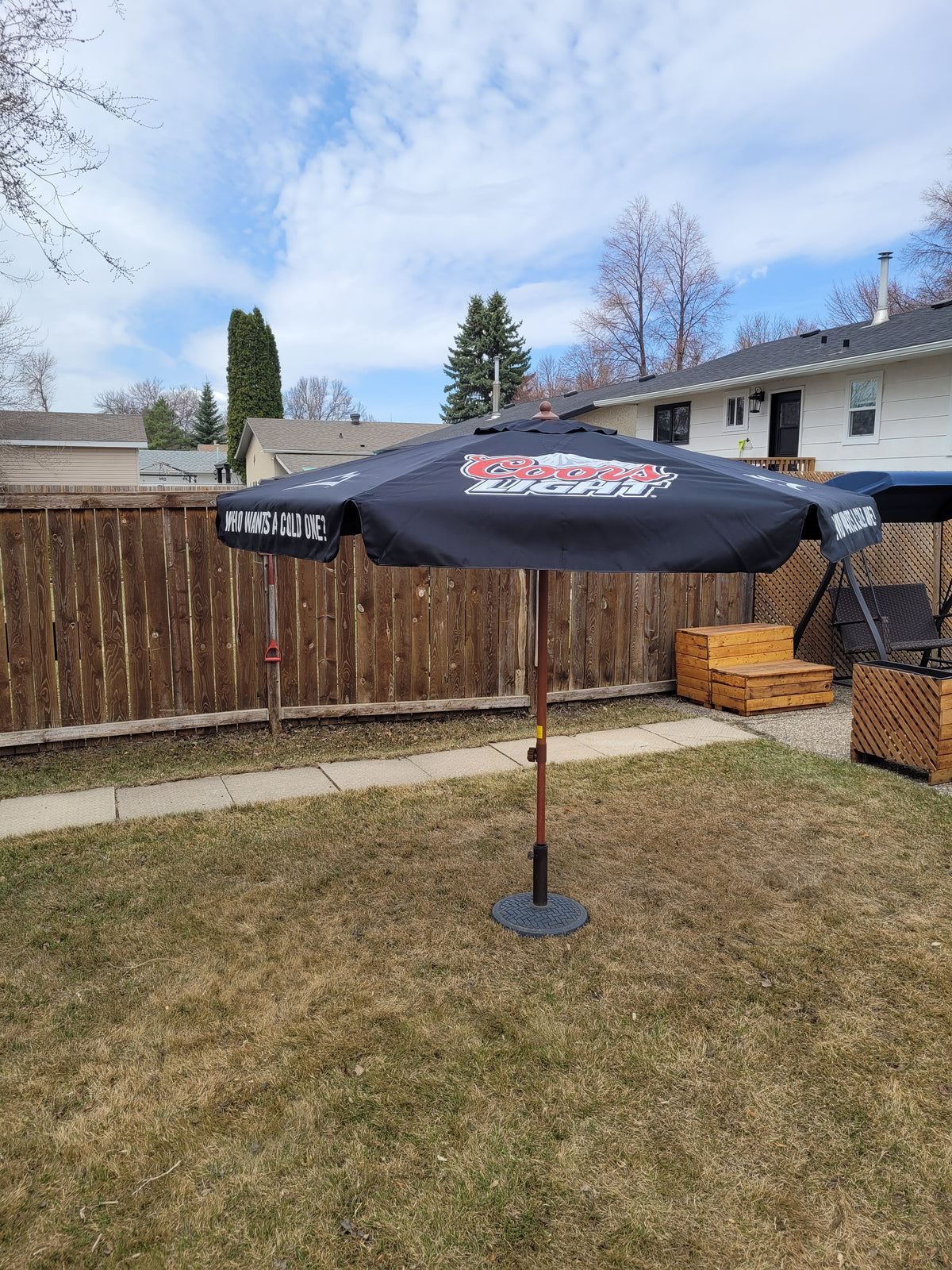 Genuine Coors Light Commercial Patio Umbrella – “Who Wants a Cold One?” – Molson Advertising – Original Box