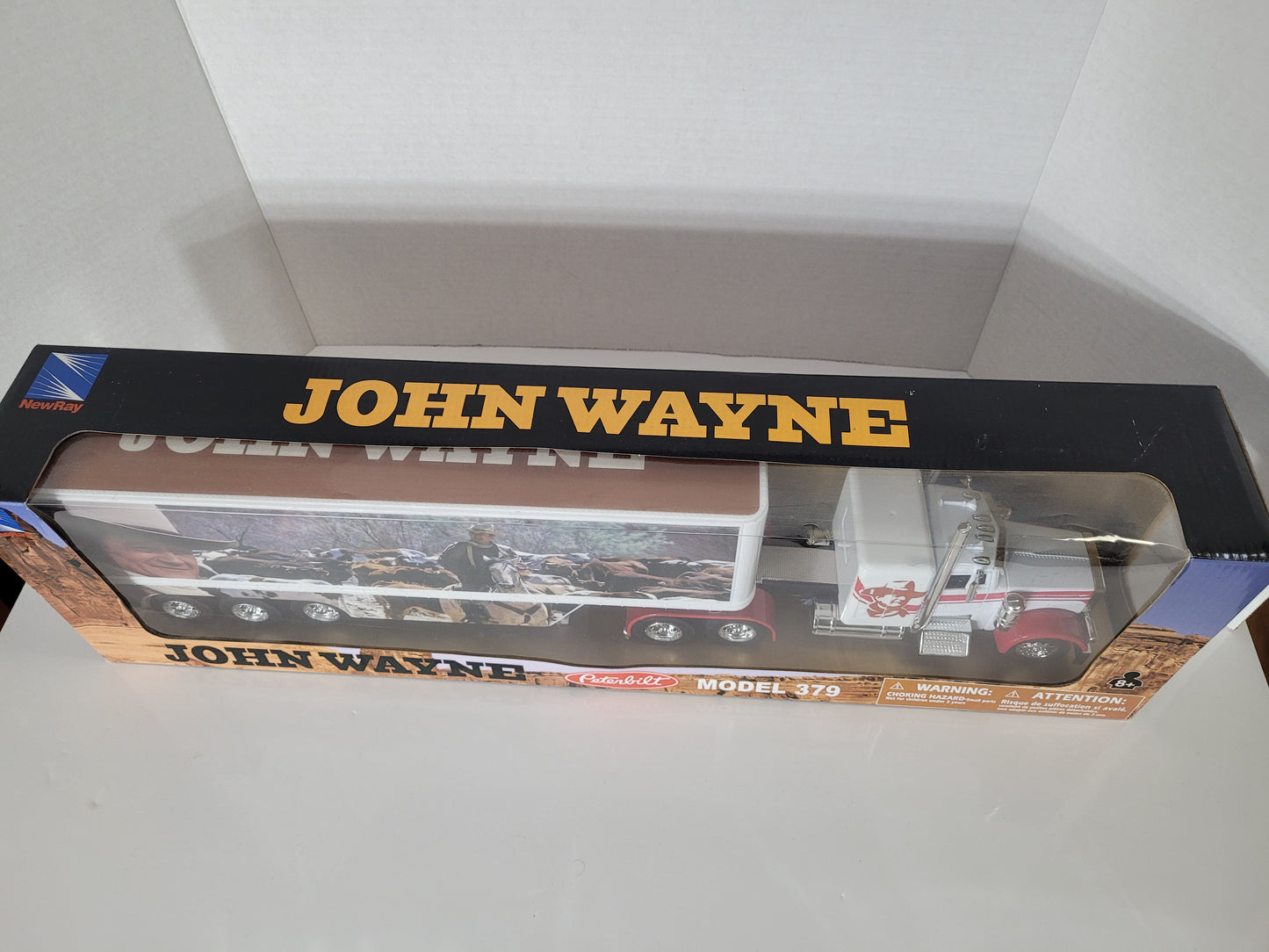 John Wayne New-Ray Peterbilt 379 Die-Cast Semi Truck – 1:32 Scale – Original Box