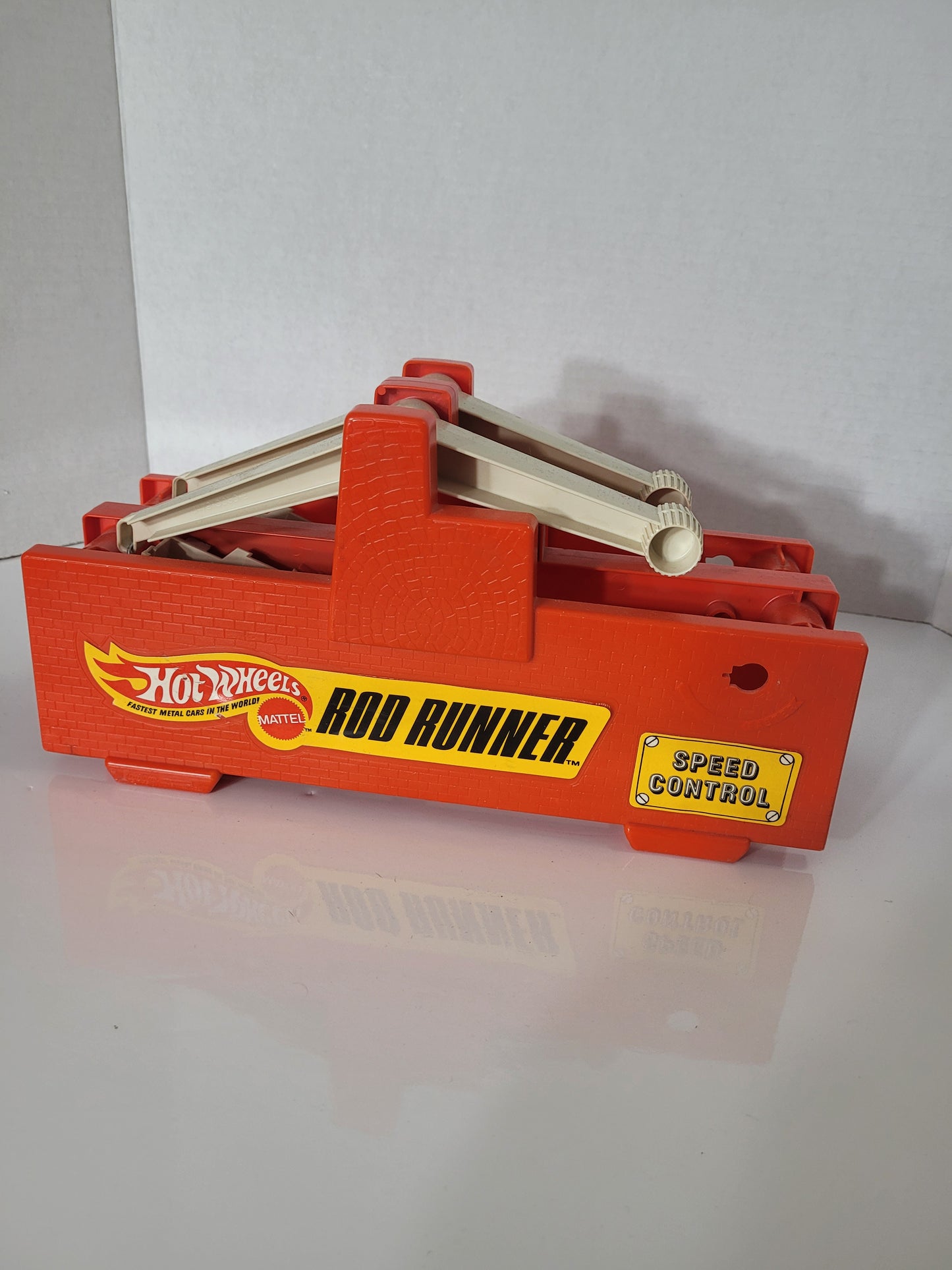 Vintage Mattel Hot Wheels Dual-Lane Rod Runner Launcher – 12" × 4.5"