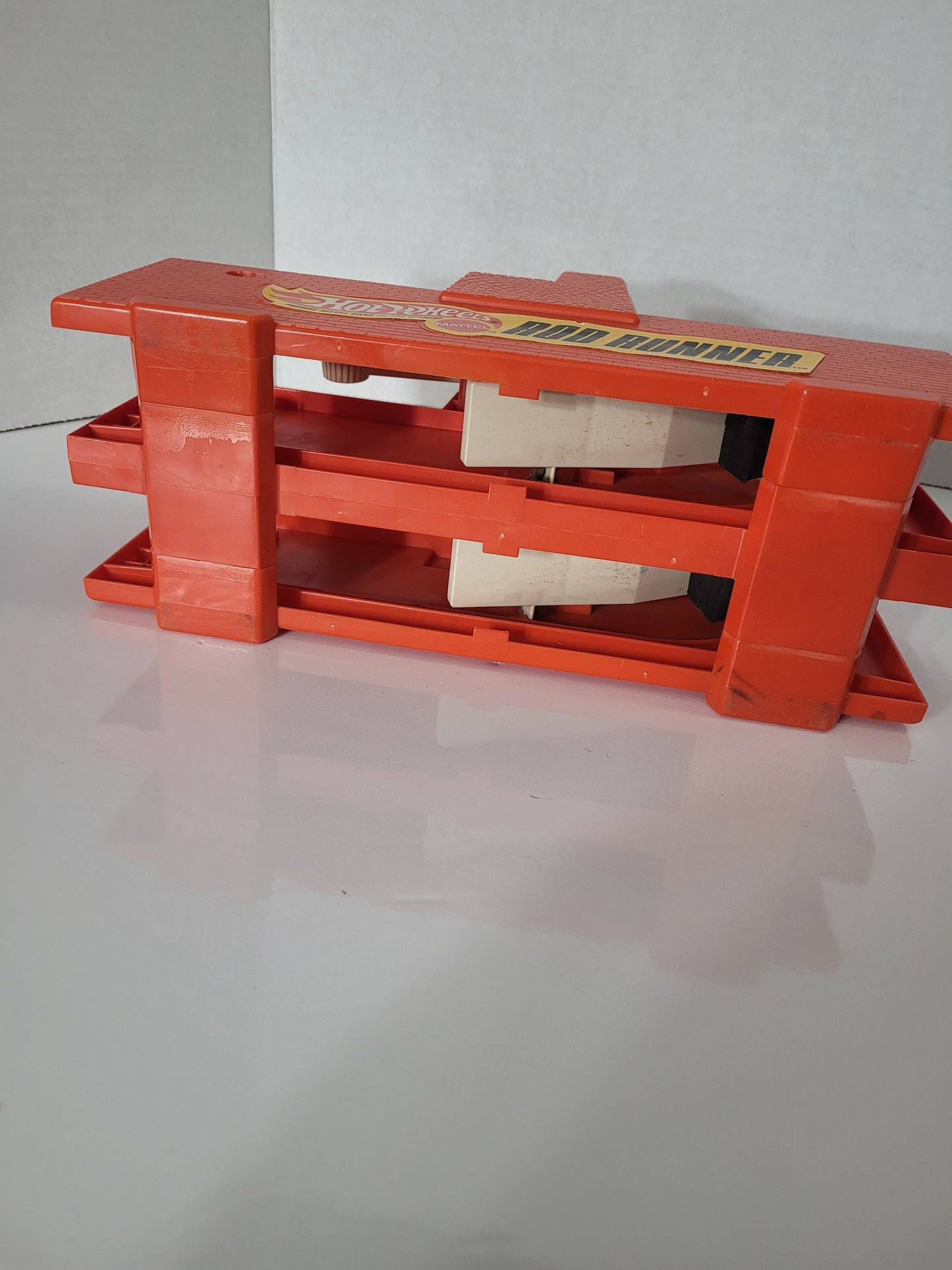 Vintage Mattel Hot Wheels Dual-Lane Rod Runner Launcher – 12" × 4.5"