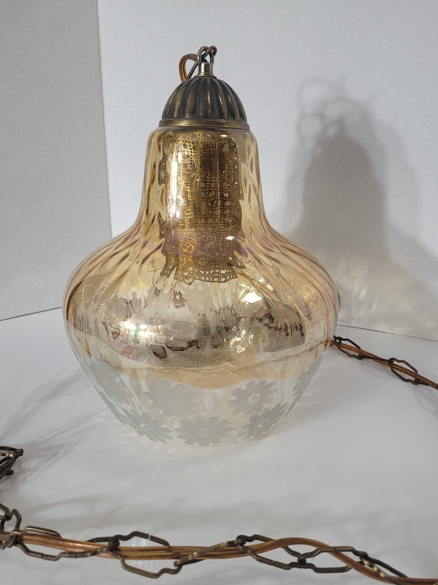 Vintage Leviton Amber Glass Floral Swag Pendant Lamp – 9-Inch Shade with 5-Foot Chain
