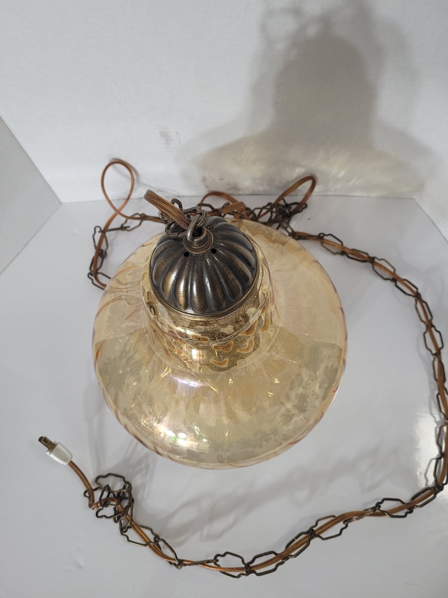Vintage Leviton Amber Glass Floral Swag Pendant Lamp – 9-Inch Shade with 5-Foot Chain