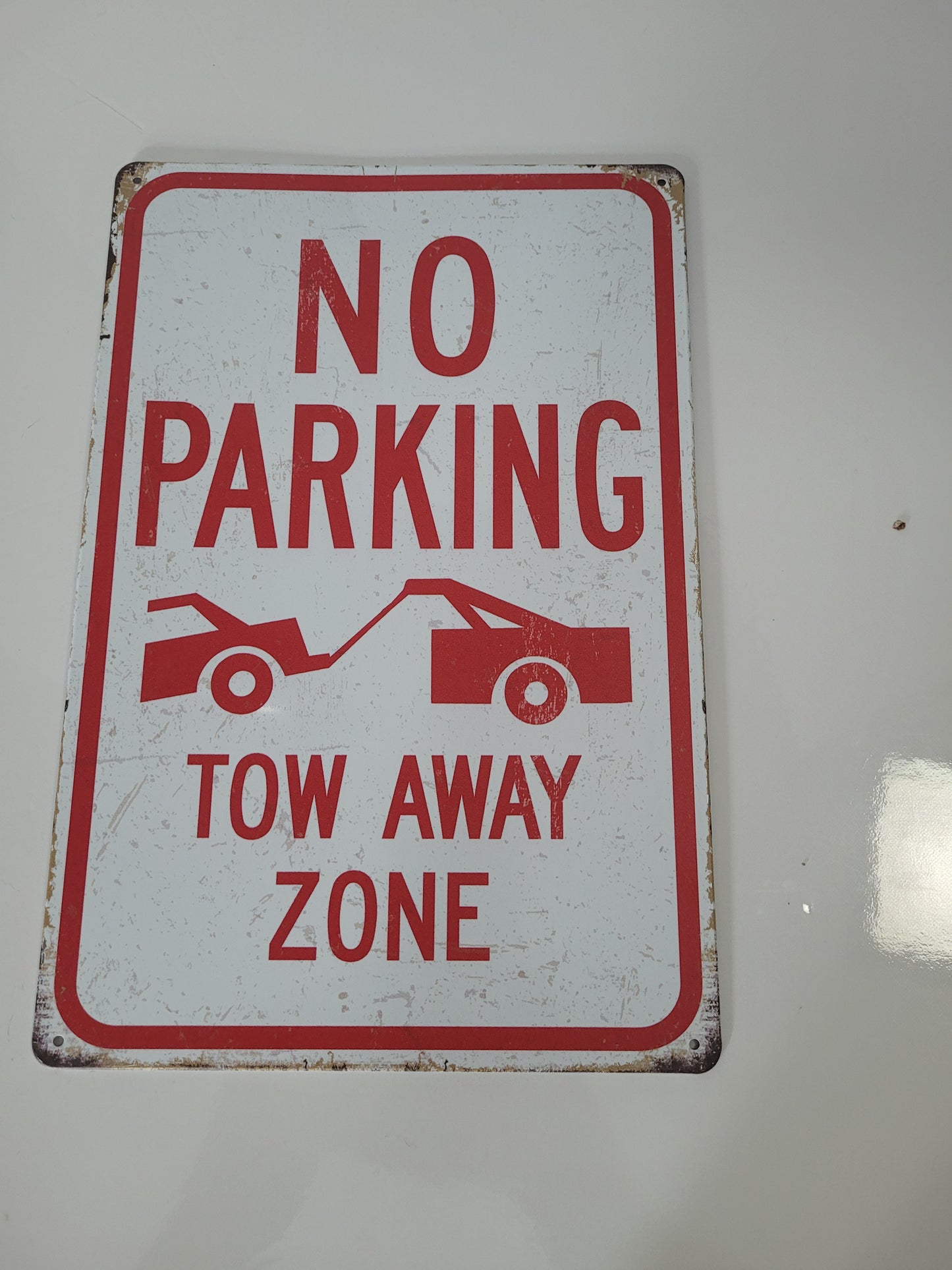 No Parking in Driveway Tow-Away Zone Vintage-Style Metal Sign – 8" × 12"