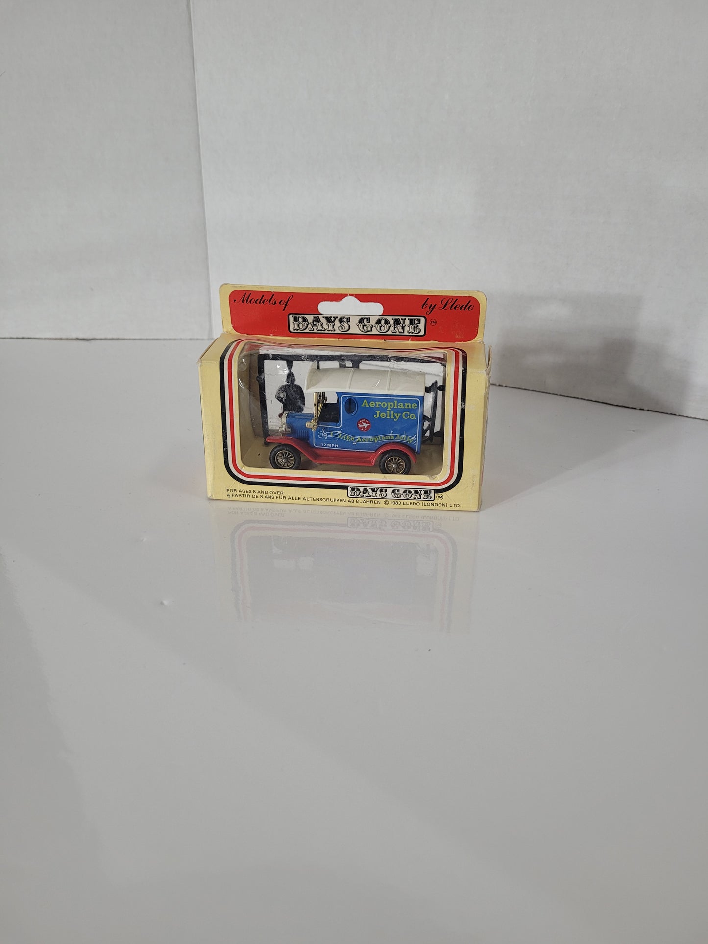 Vintage Lledo Models of Days Gone Aeroplane Jelly Co. Model T Van – Boxed