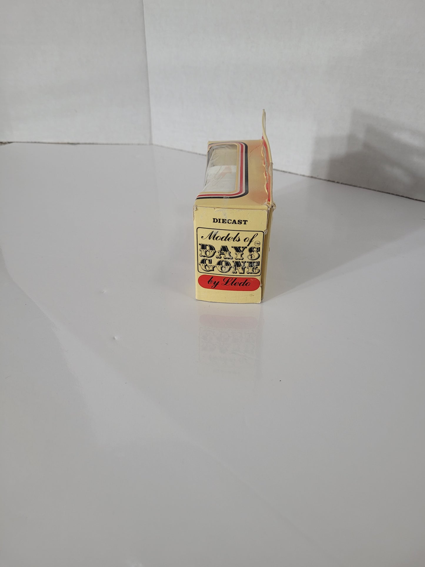 Vintage Lledo Models of Days Gone Aeroplane Jelly Co. Model T Van – Boxed