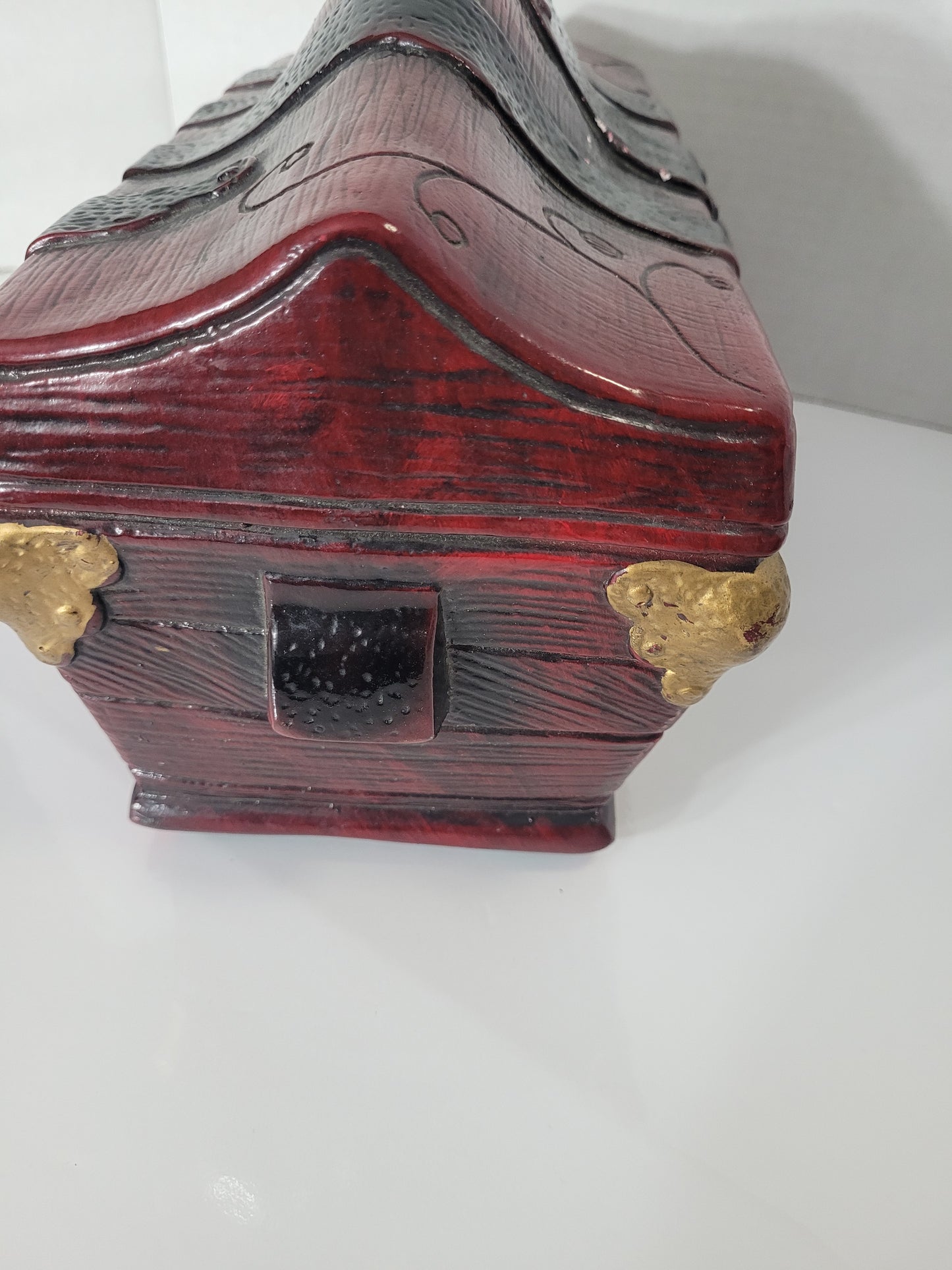 Vintage 1965 Silvestri Bros. Chalkware Pirate Treasure Chest Coin Bank