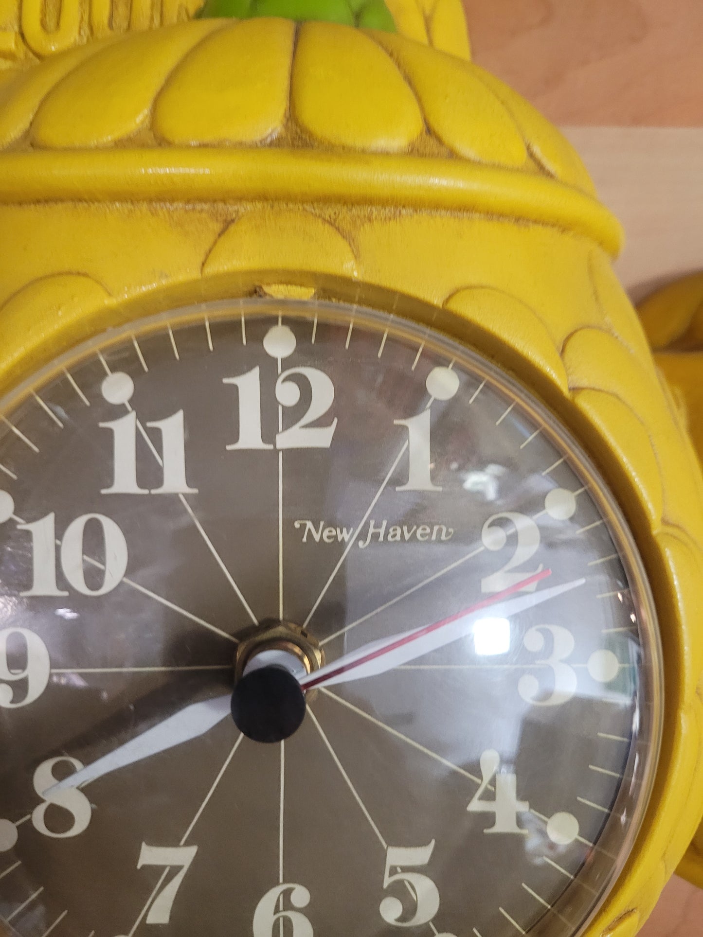 Vintage 1974 Burwood New Haven Kitchen Wall Clock – Working