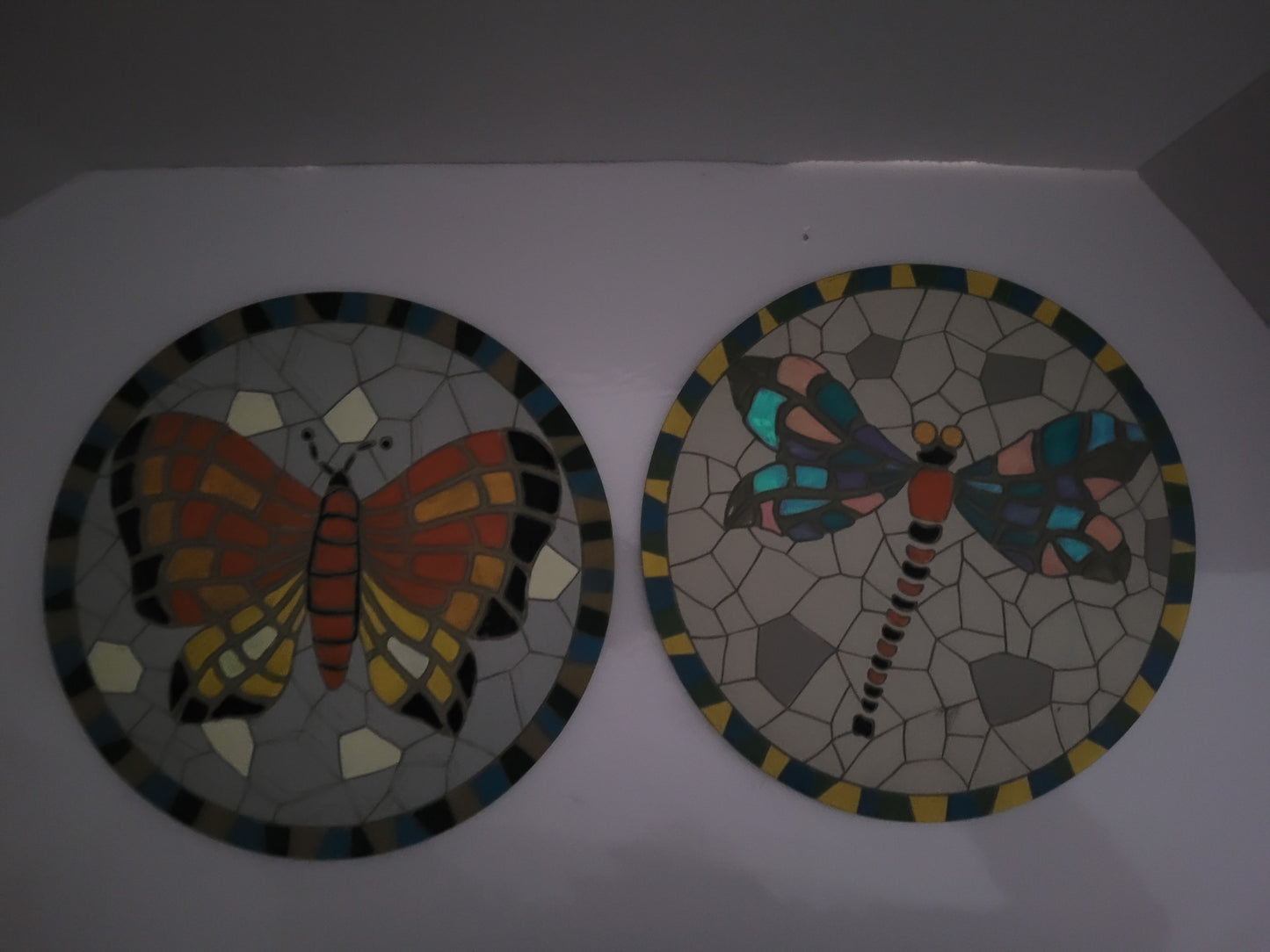 Glow-in-the-Dark Mosaic-Style Butterfly & Dragonfly Plaques – Set of 2