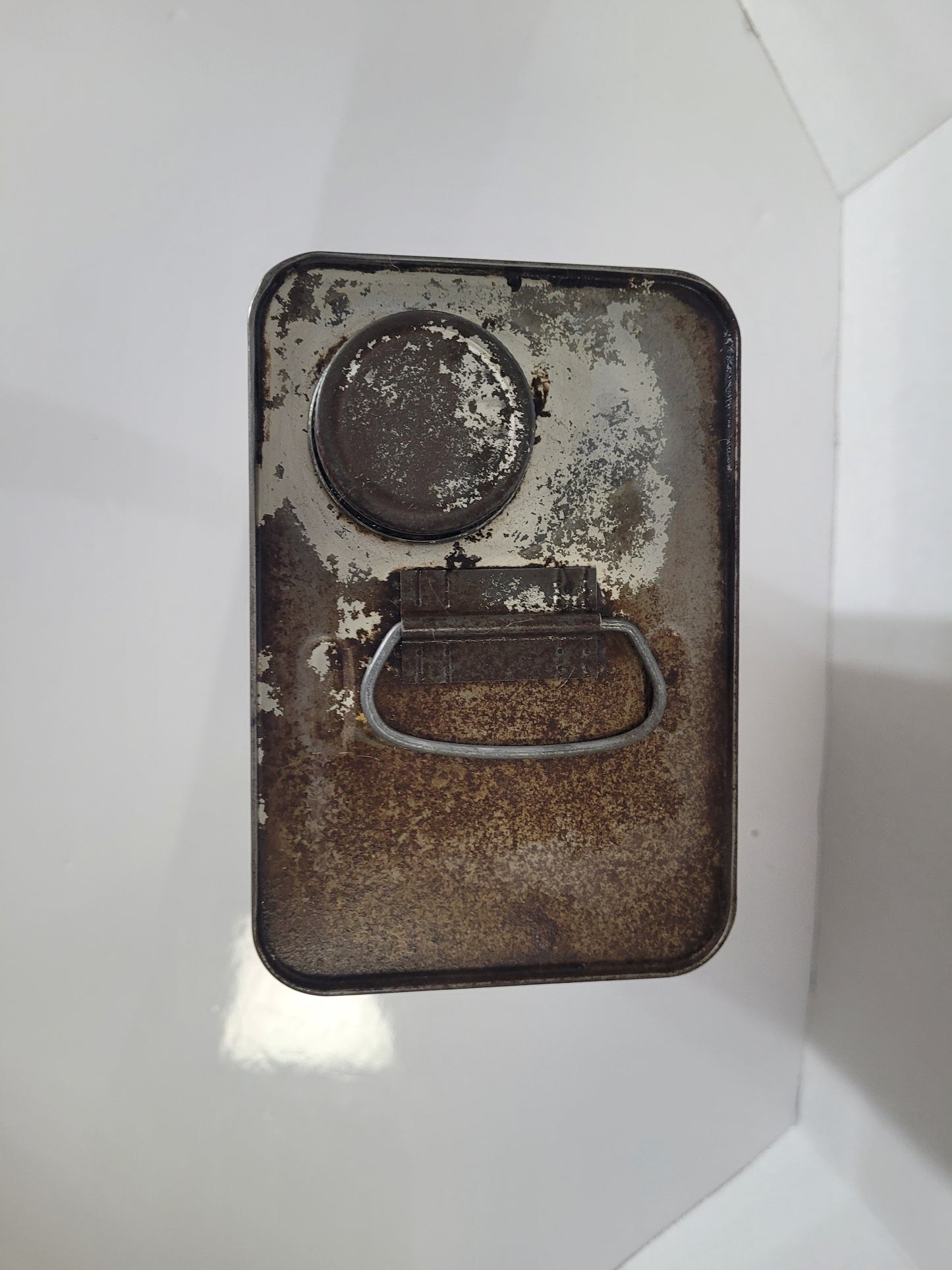 Vintage Esso Imperial Oil One-Gallon Metal Can – Made in Canada