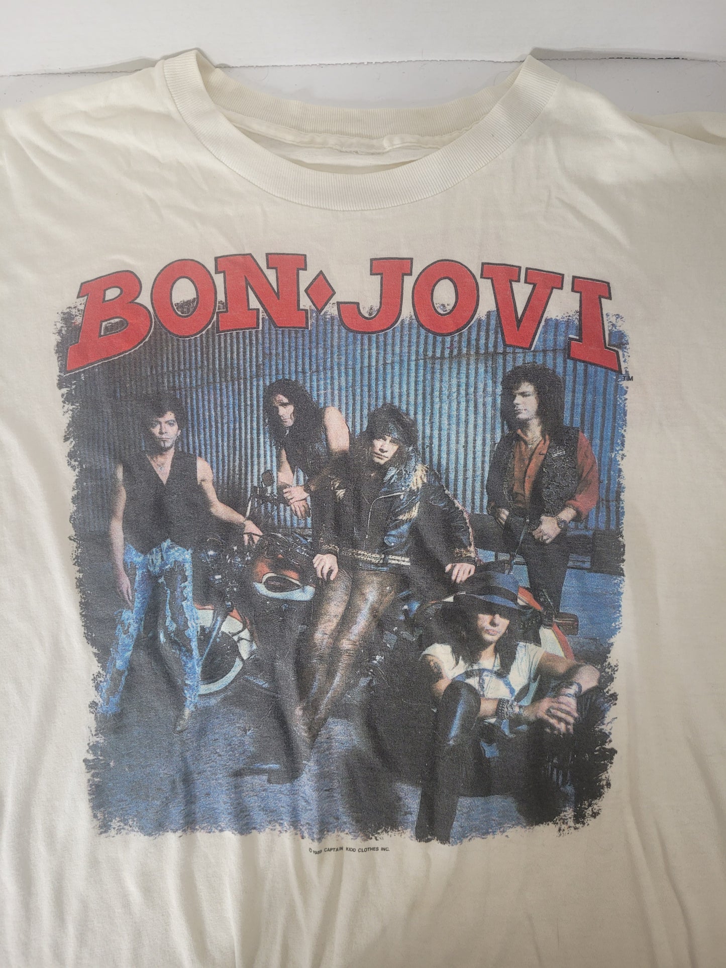 Original 1989 Bon Jovi New Jersey Tour Concert T-Shirt – Saskatoon – Size Large