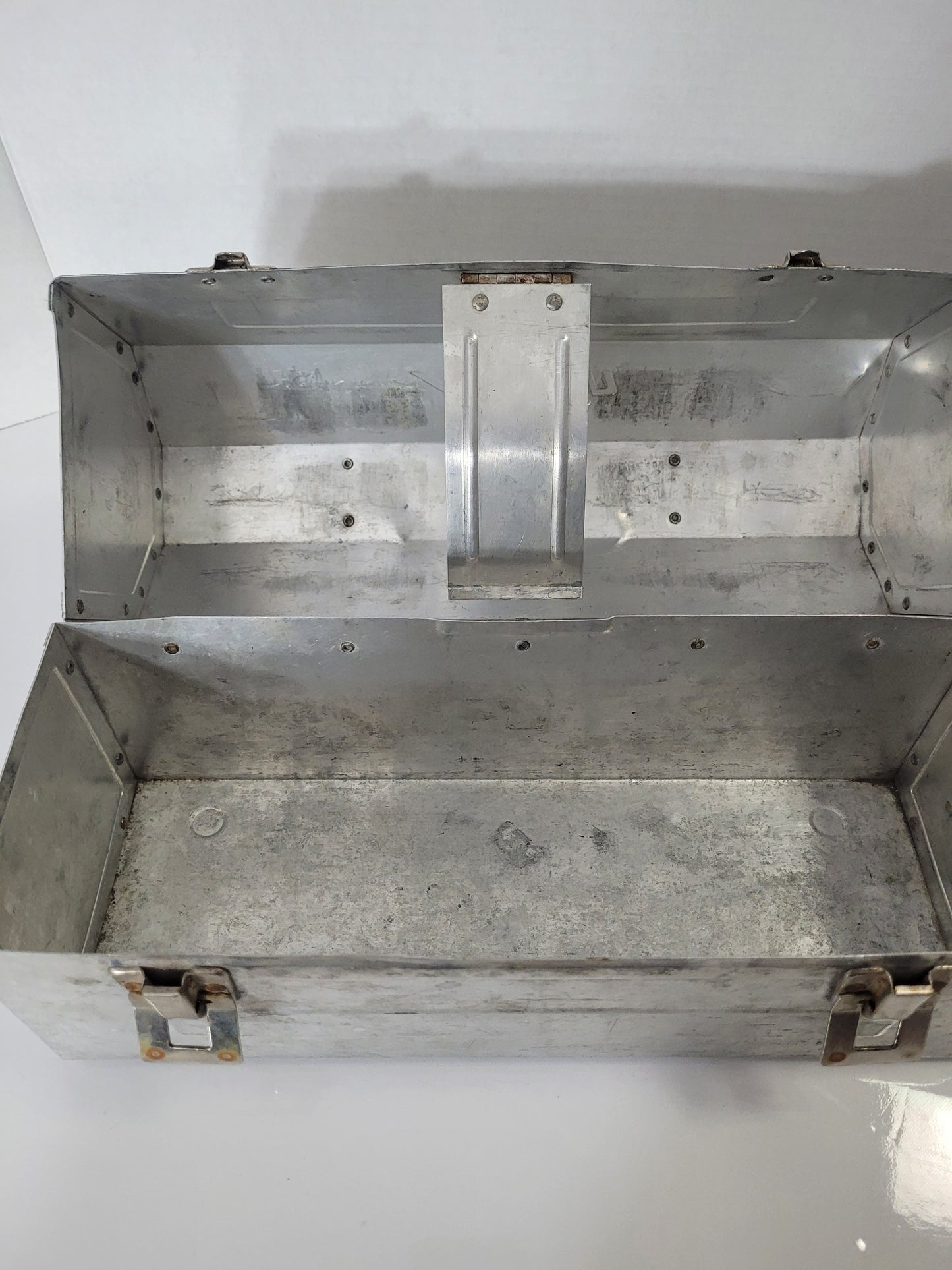 Vintage Aladdin Aluminum Dome-Top Workman’s Lunch Box