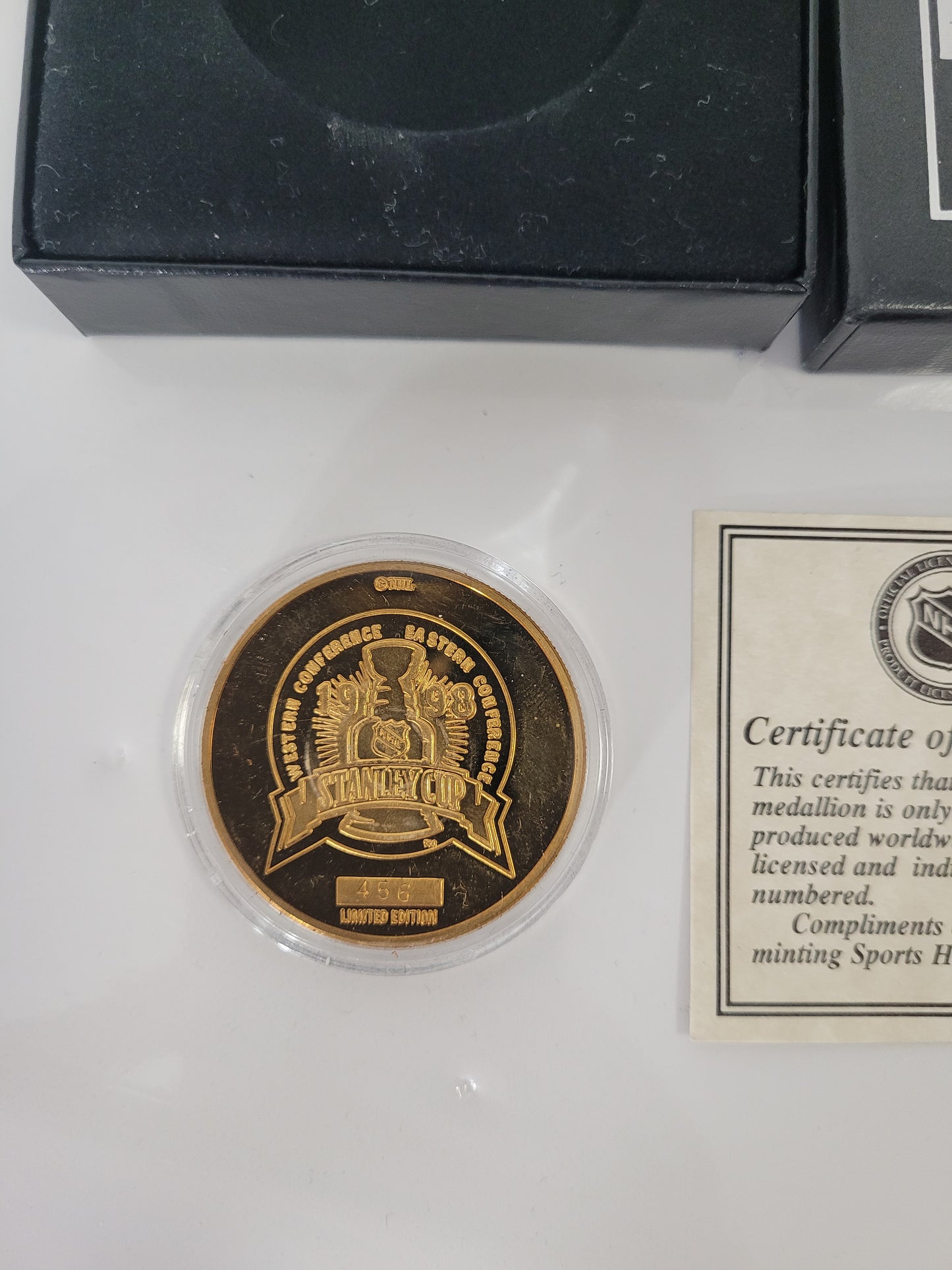 1998 Detroit Red Wings Stanley Cup Champions Enviromint Limited Edition Bronze Medallion #456/2500