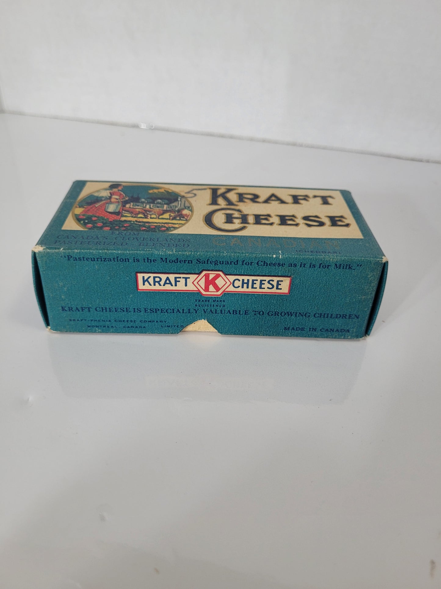 Vintage Kraft Canadian Cheddar Cheese Box – Early Canadian Advertising
