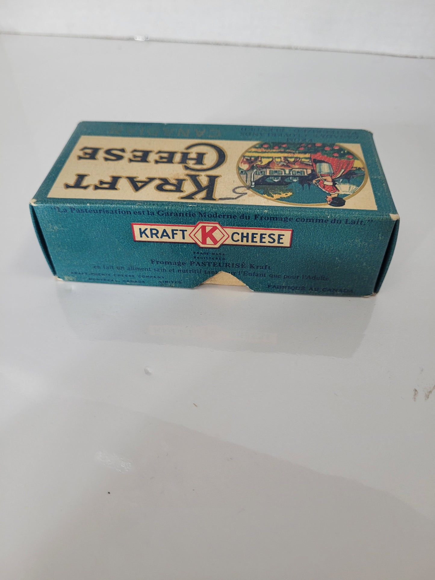 Vintage Kraft Canadian Cheddar Cheese Box – Early Canadian Advertising
