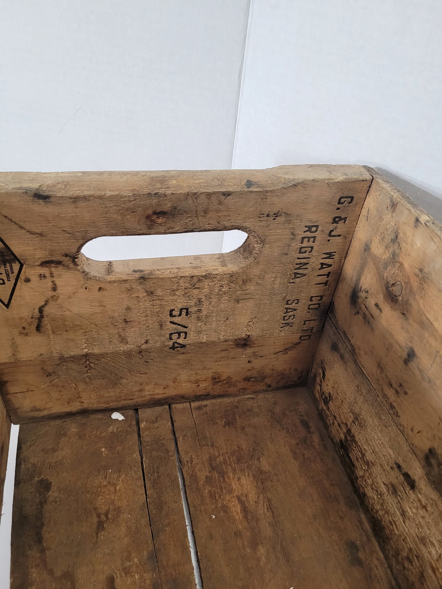 Vintage 1964 Schweppes Wooden 24-Bottle Crate – Regina, Saskatchewan