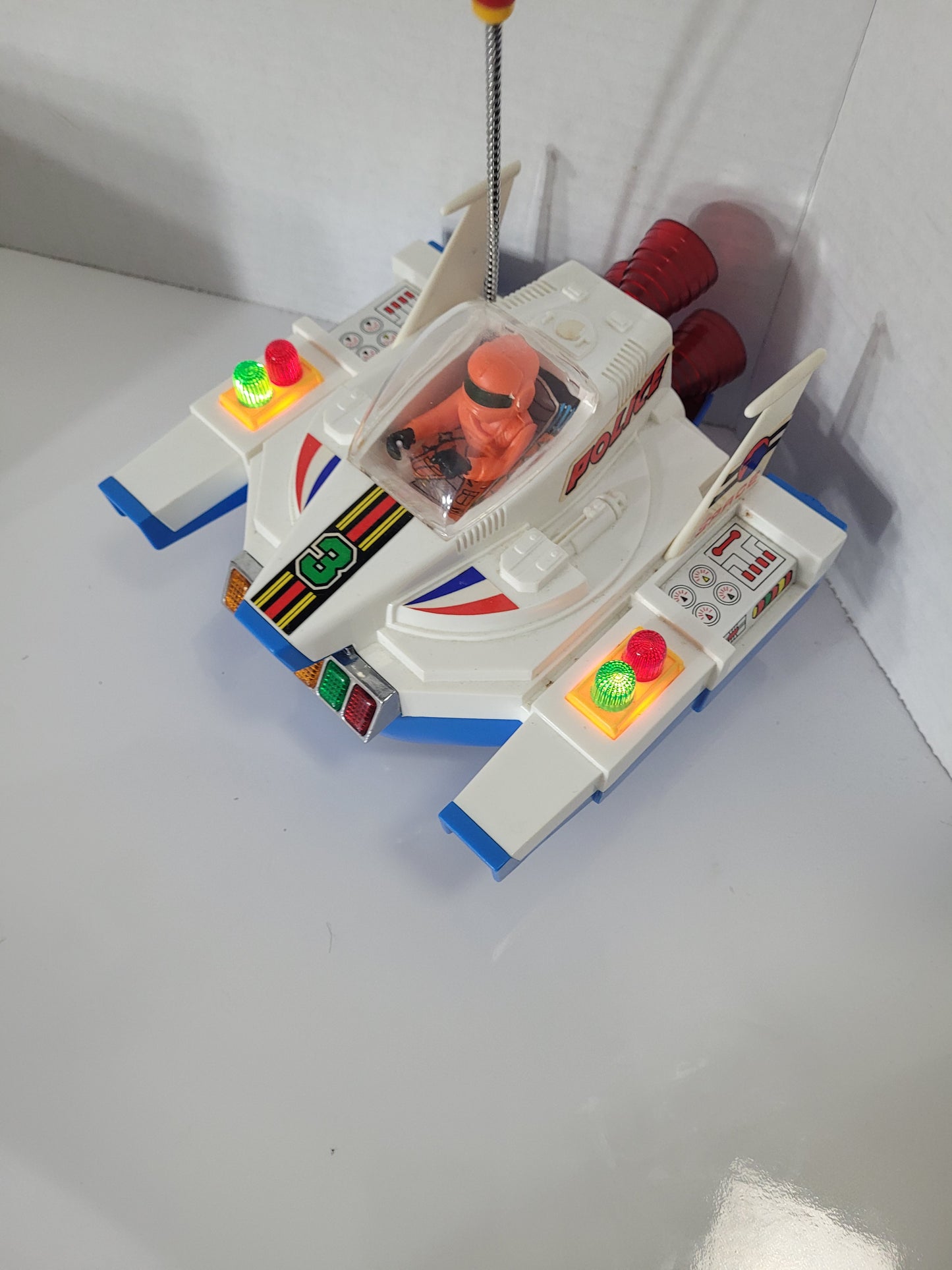 Vintage 1980s Kuang Mei Toys Space Police Flying Saucer KM-2037 – Working with Original Box