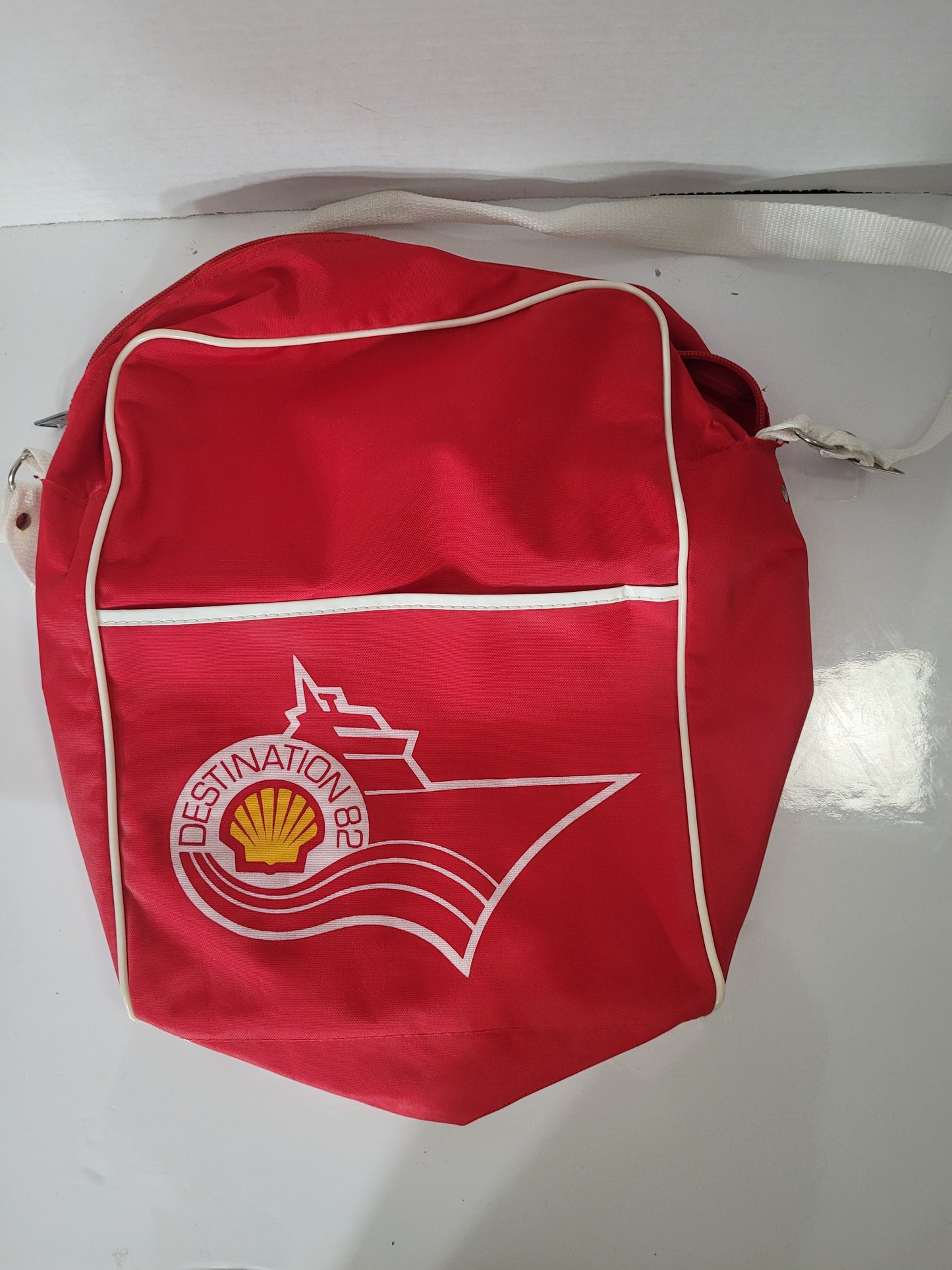 Vintage 1982 Shell “Destination ’82” Promotional Shoulder Travel Bag