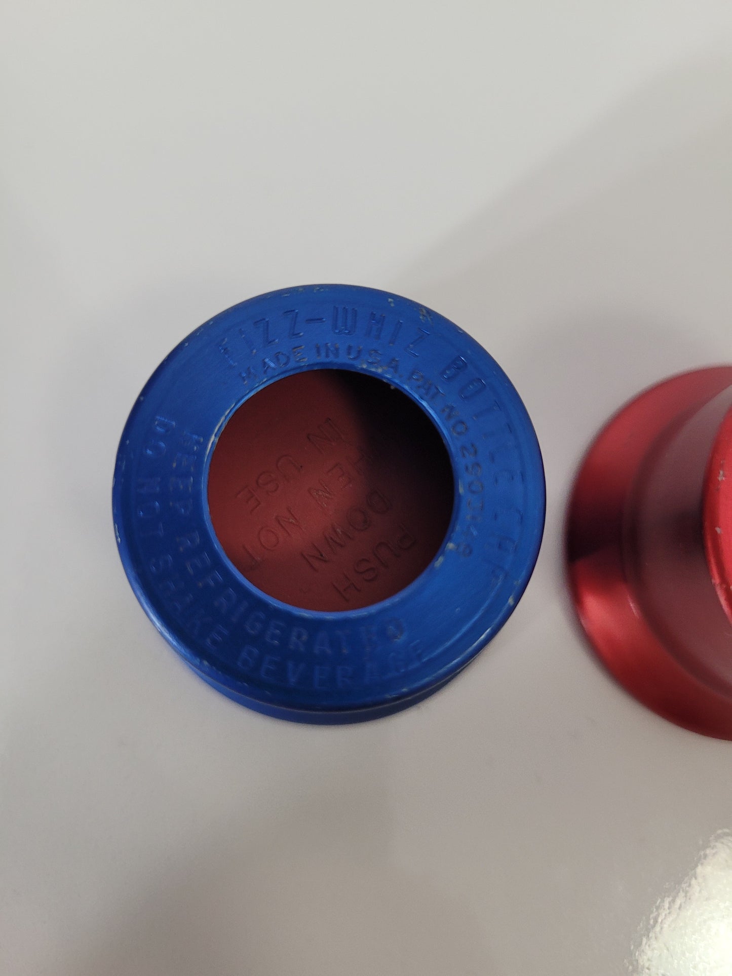 Vintage Fizz-Whiz Reusable Soda Bottle Caps – Red & Blue Pair – Made in USA