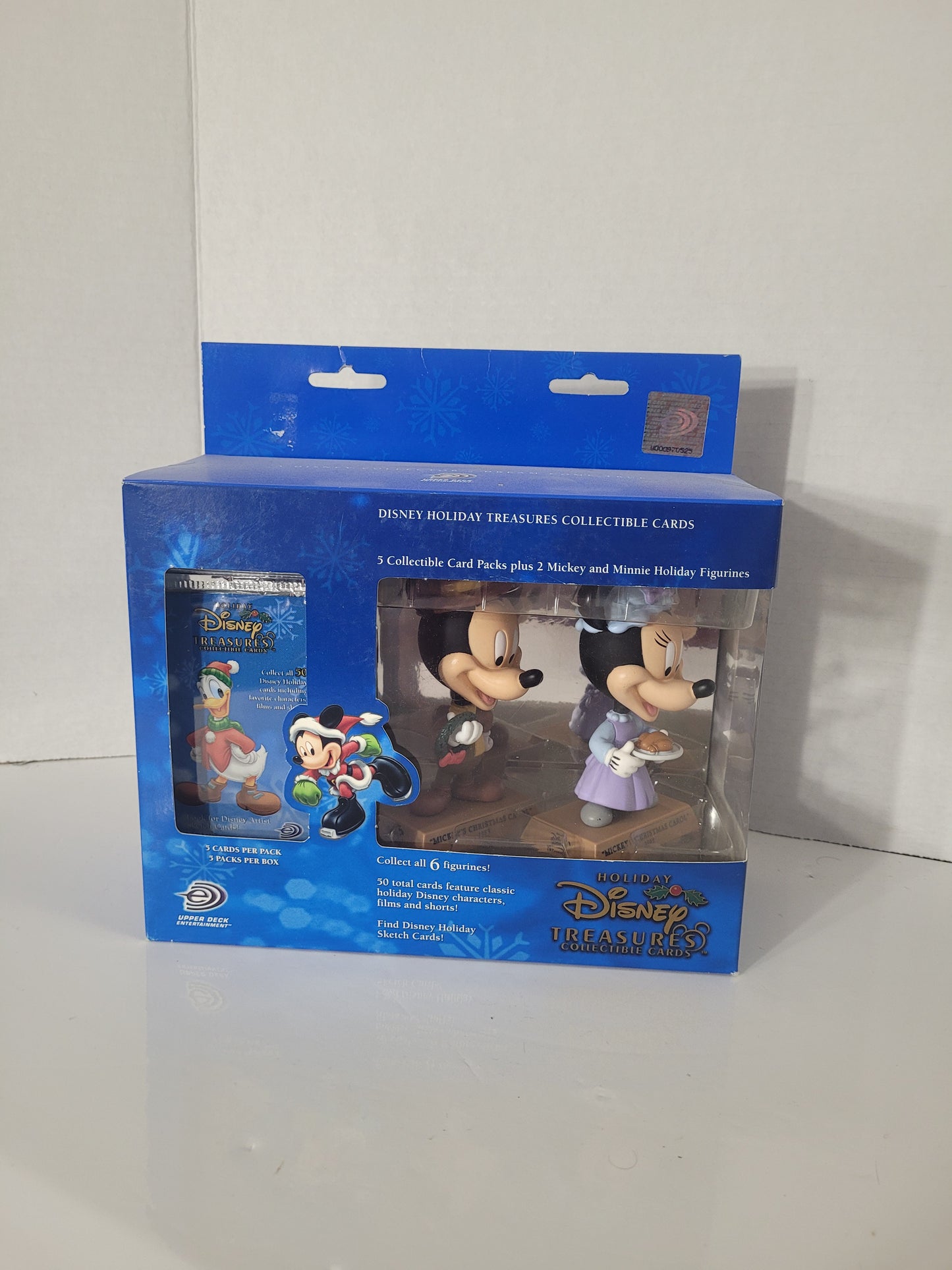 2004 Upper Deck Disney Holiday Treasures Mickey’s Christmas Carol Card & Figurine Set