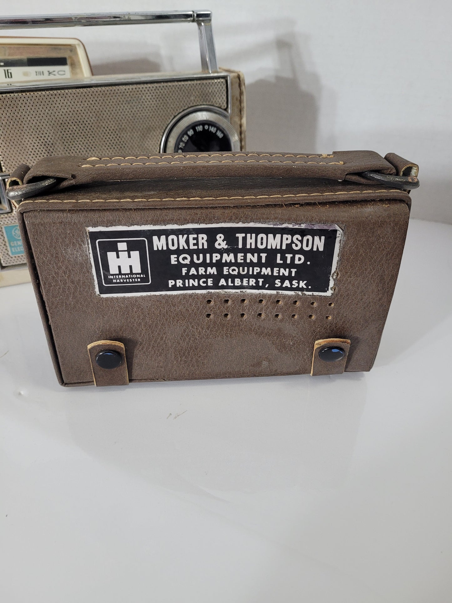 Lot of 3 Vintage Transistor Radios – General Electric, Channel Master & Juliette – As-Is / Not Working