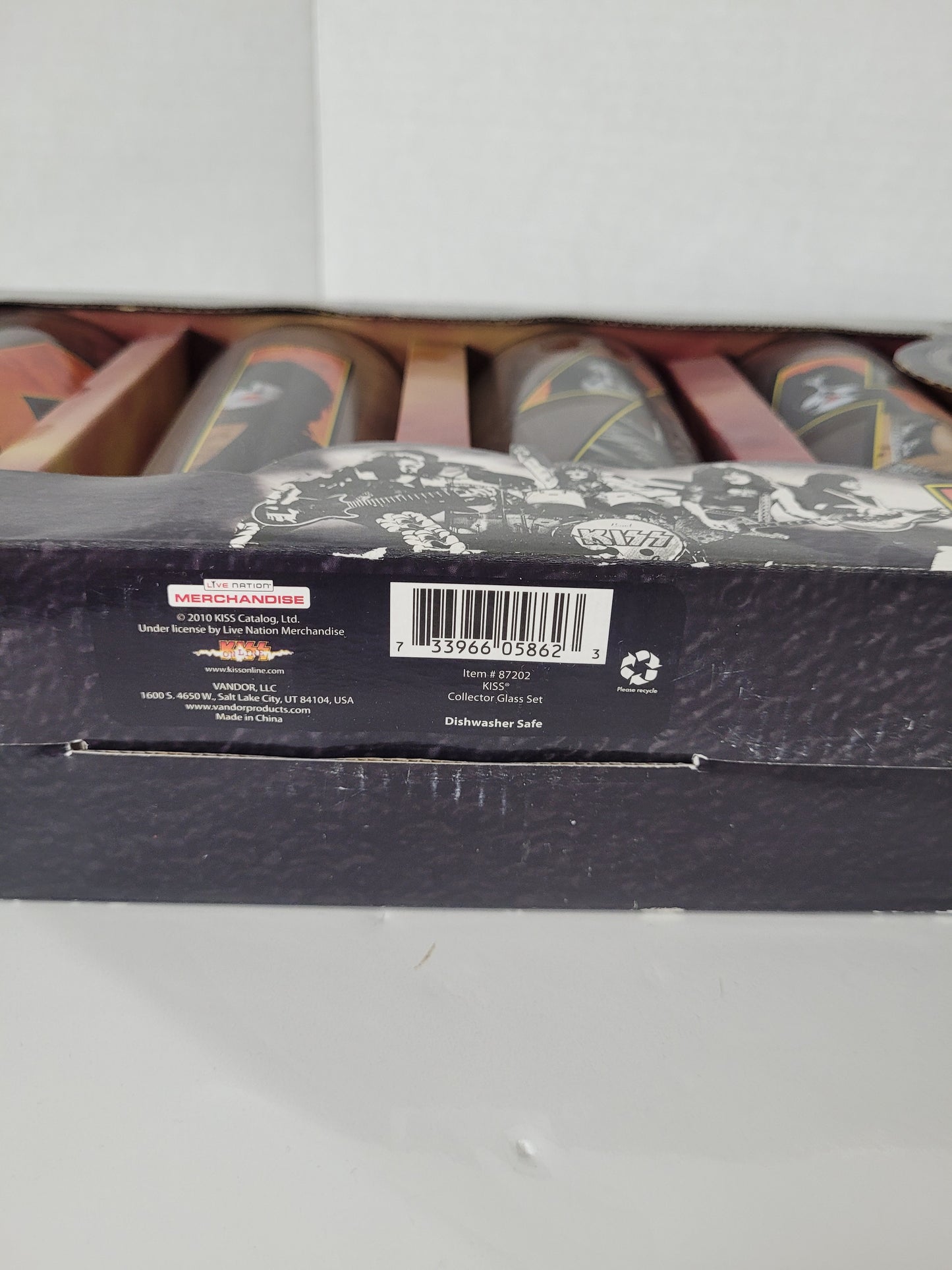 2010 KISS Collector Glass Set – 4 × 10 oz. Glasses – Original Box