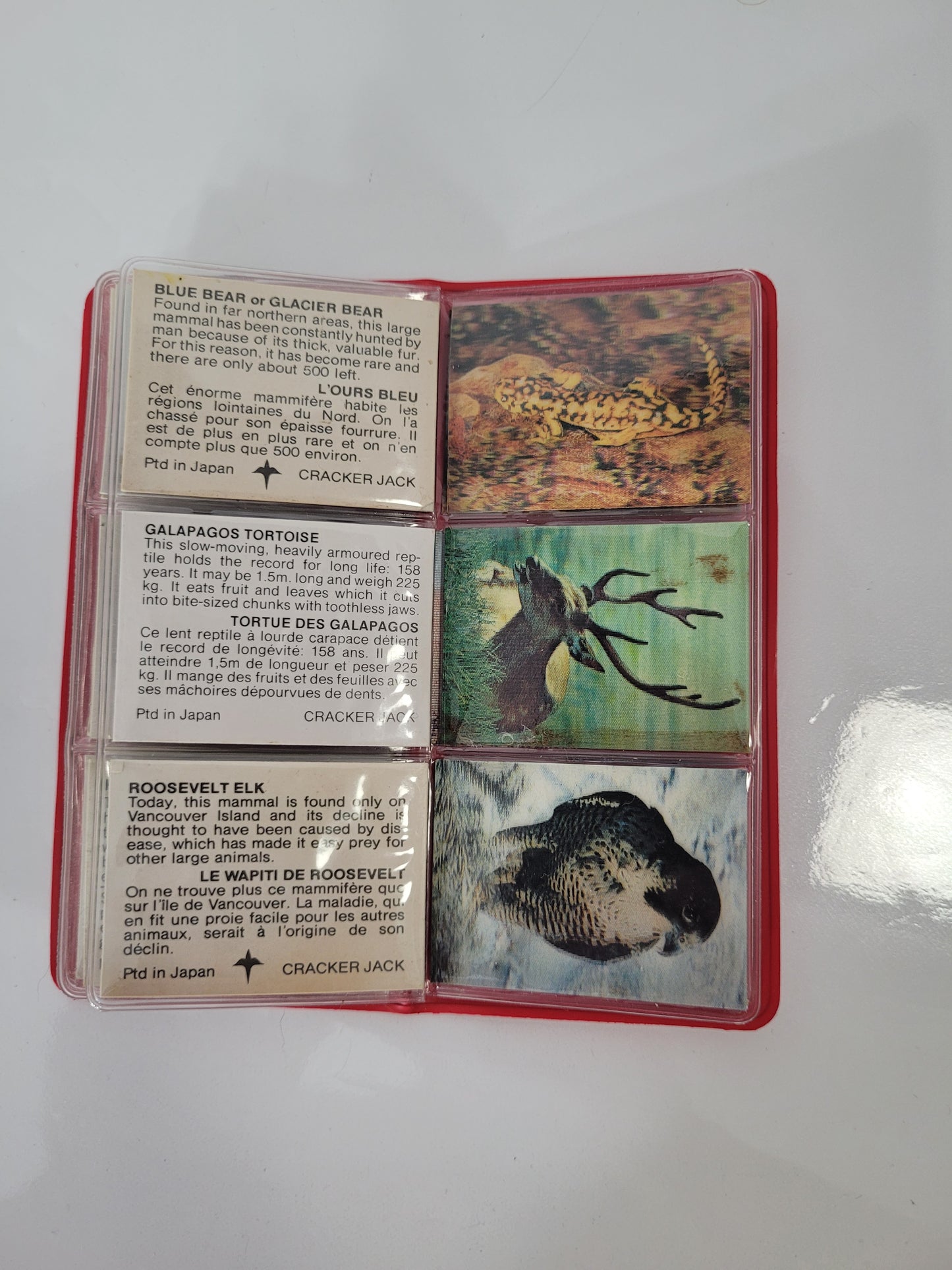 Vintage 1970s Cracker Jack Lenticular Animal Cards with Red Collector Wallet – 20 Cards