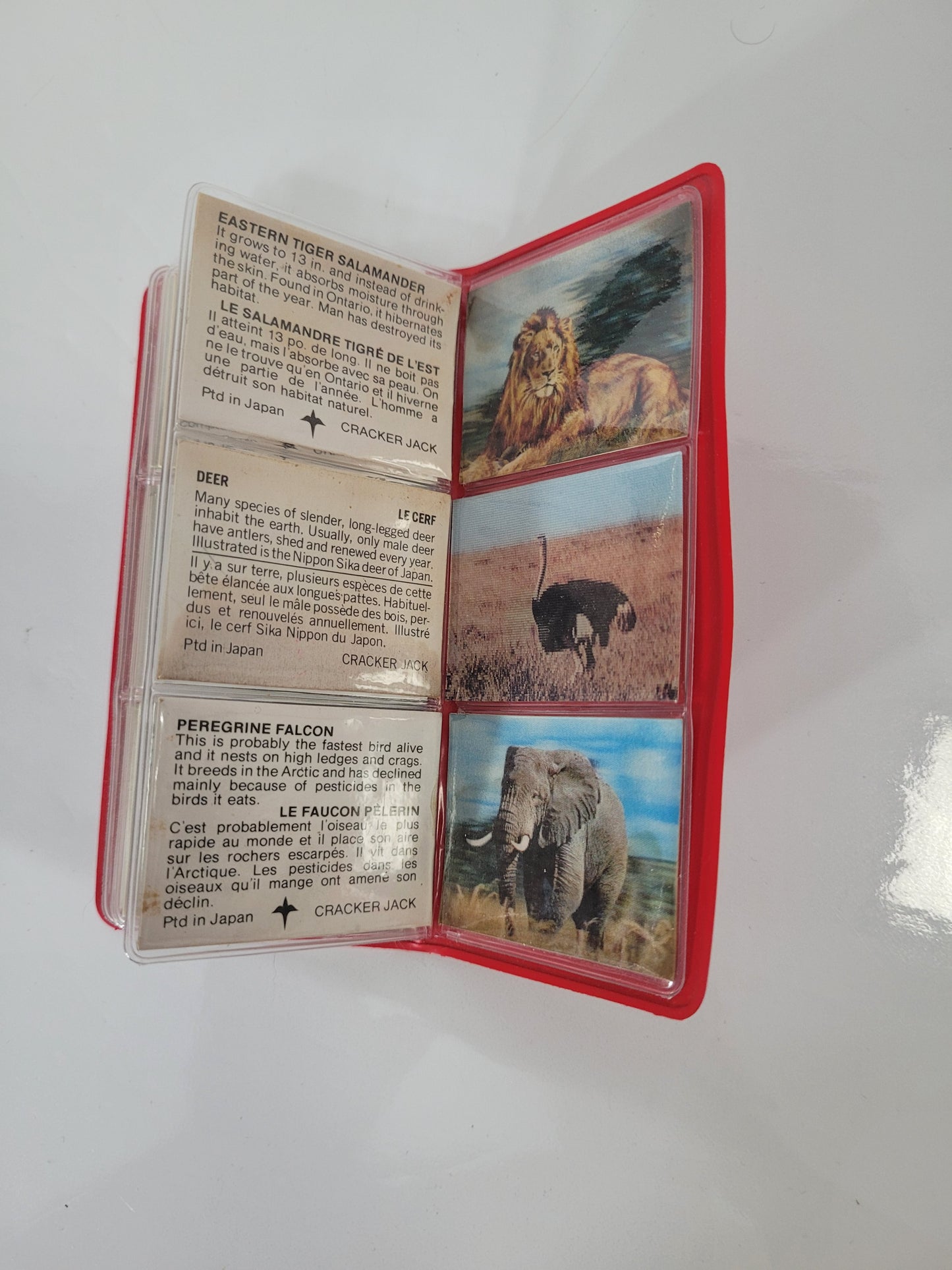 Vintage 1970s Cracker Jack Lenticular Animal Cards with Red Collector Wallet – 20 Cards
