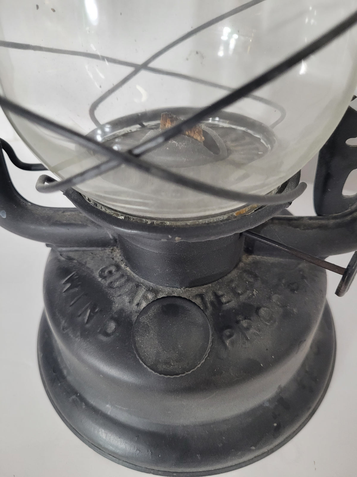 Vintage GSW Beacon Wind Proof Kerosene Lantern – Made in Canada – Original Glass