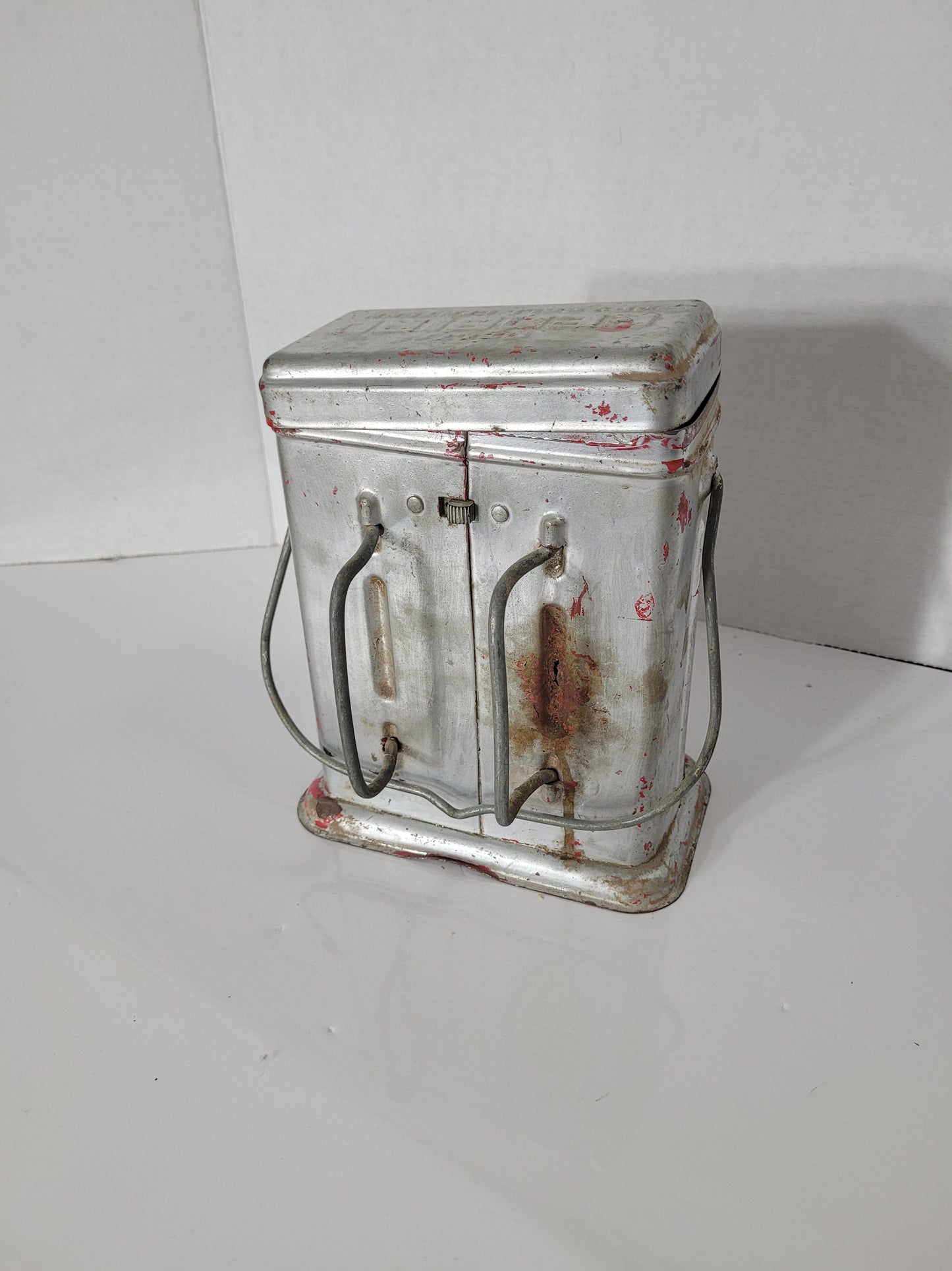 Vintage Delta Red Bird Dry Cell Lantern – Dual Reflector – Marion, Indiana