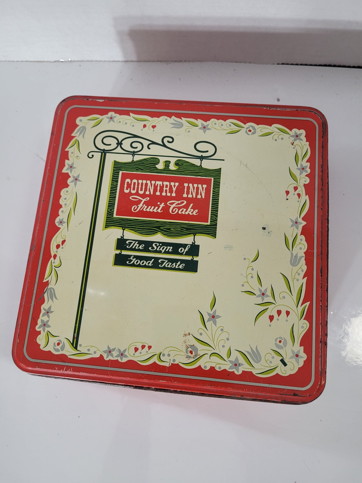 Vintage Country Inn Fruit Cake Tin – Olive Can Co. Chicago – 8.25" Square
