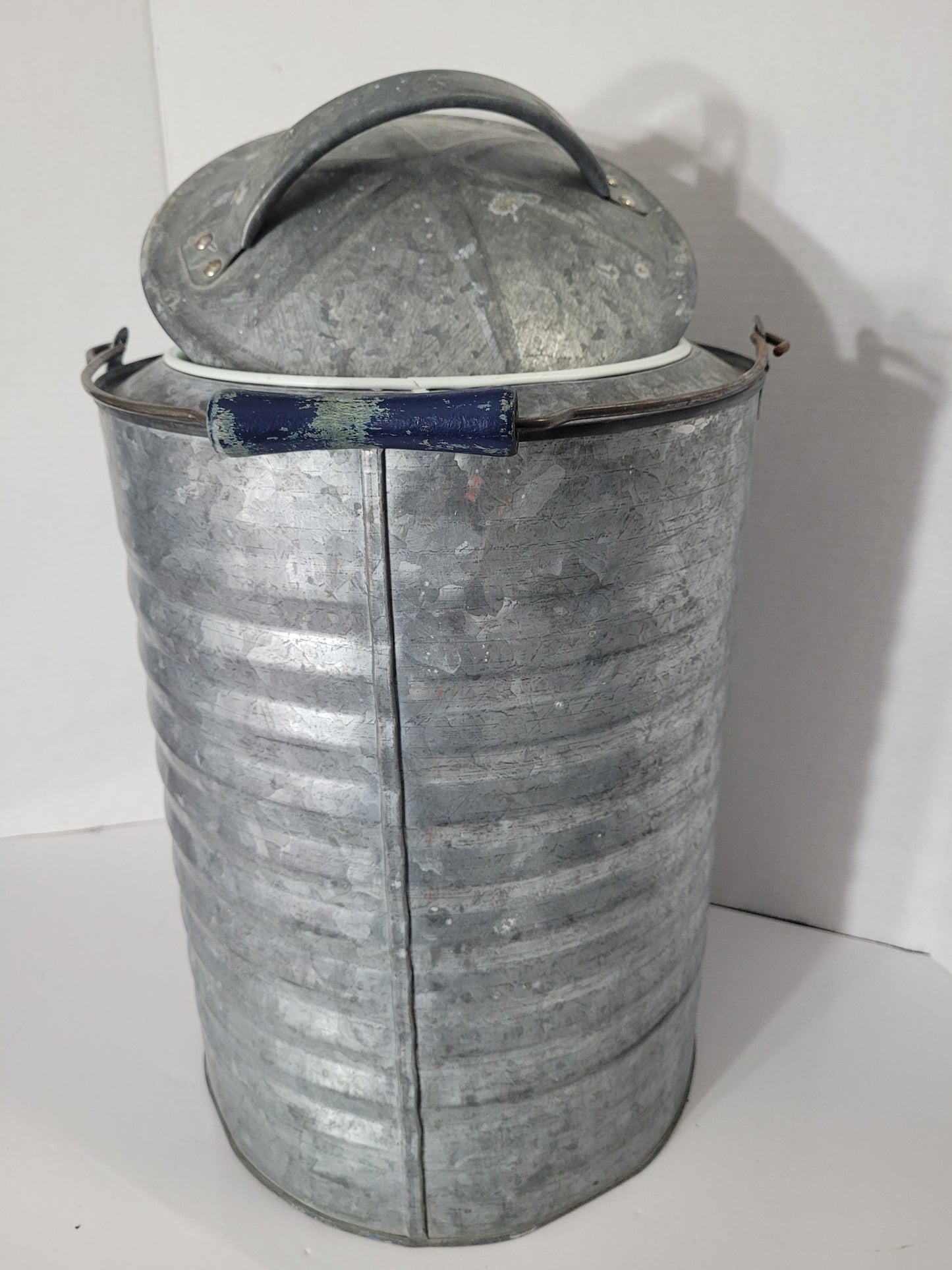 Vintage Arctic Boy 3 Gallon Galvanized Water Cooler – Schlueter Mfg. Co. St. Louis