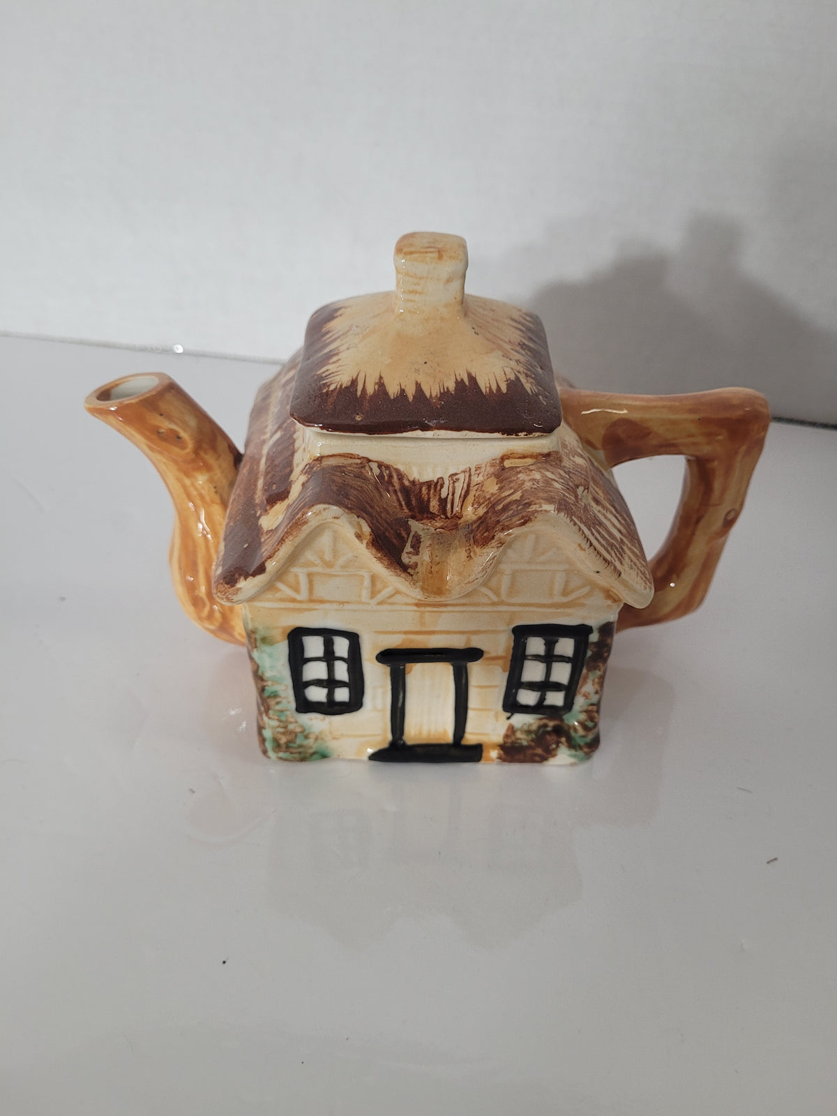 Vintage English Cottage Ware Teapot – Thatched Roof House Design