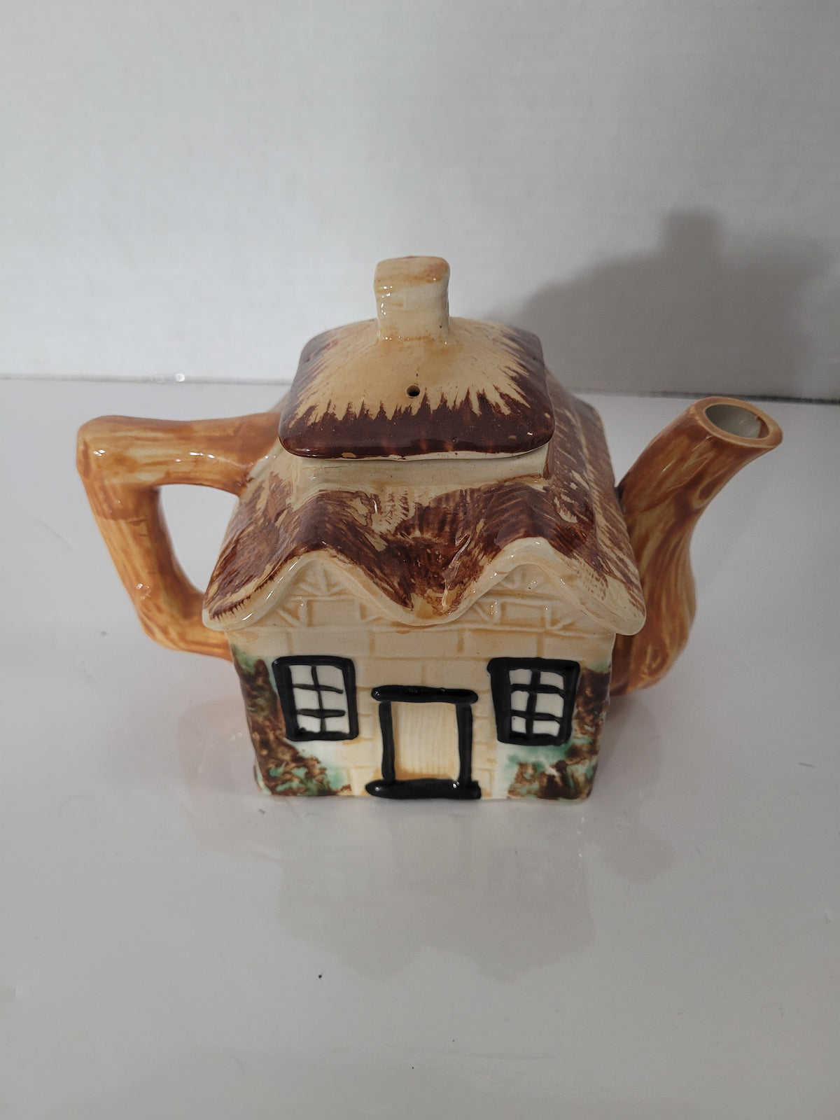 Vintage English Cottage Ware Teapot – Thatched Roof House Design