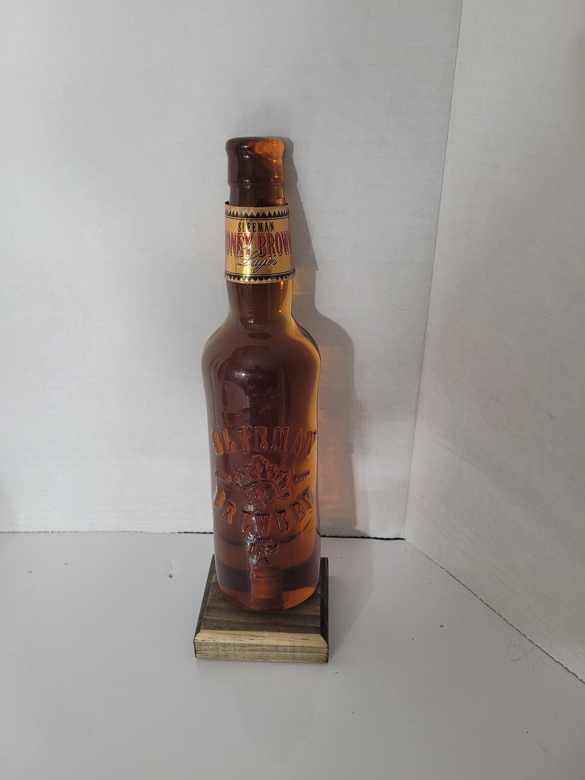 Vintage Sleeman Honey Brown Lager Bottle-Style Beer Tap Handle – 9.75"
