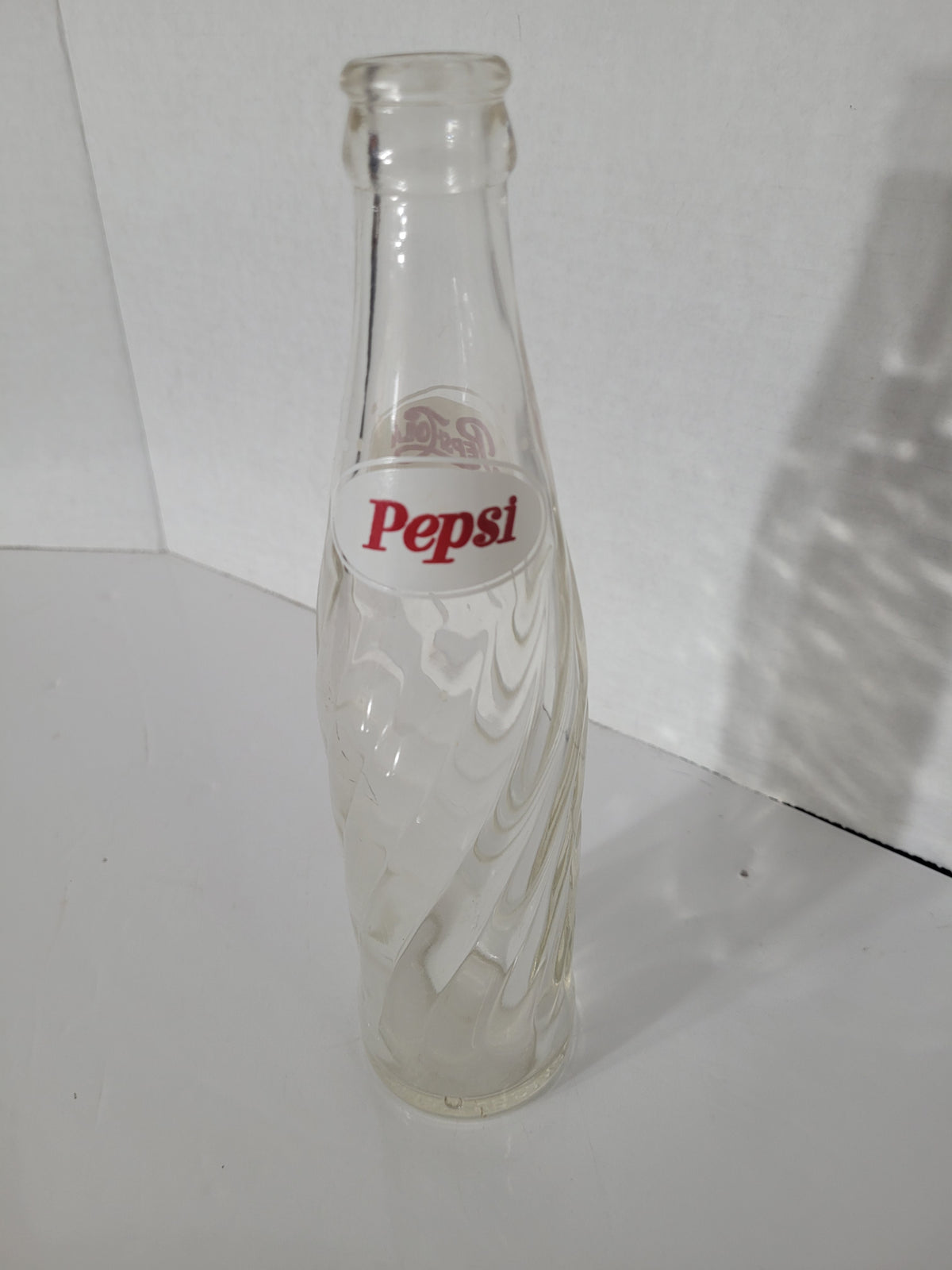 Vintage Pepsi-Cola Swirl Glass Bottle – Red & White ACL Logo – Embossed Base