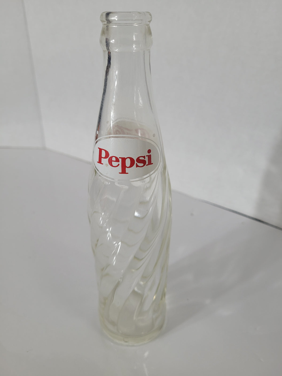 Vintage 1967 Pepsi-Cola Swirl Glass Bottle – Red & White ACL Logo