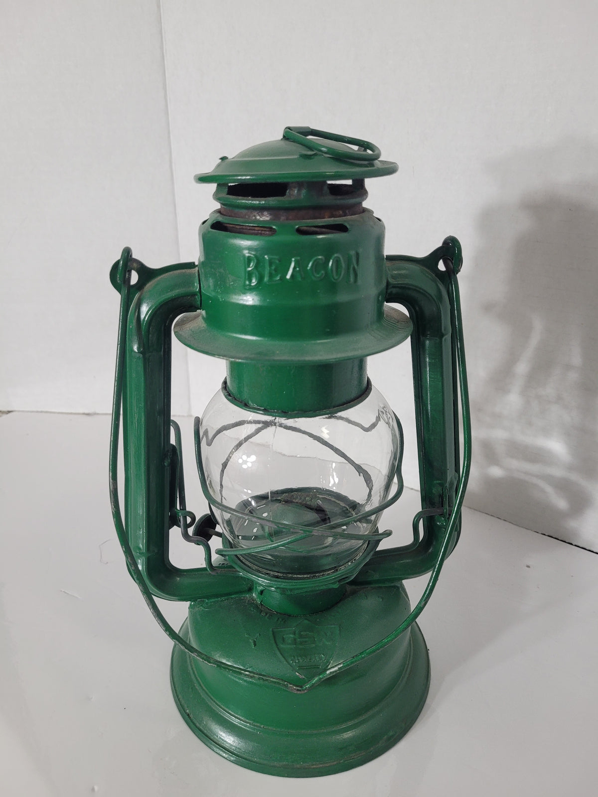 Vintage Beacon No. 2 Green Kerosene Lantern – 10" Tall