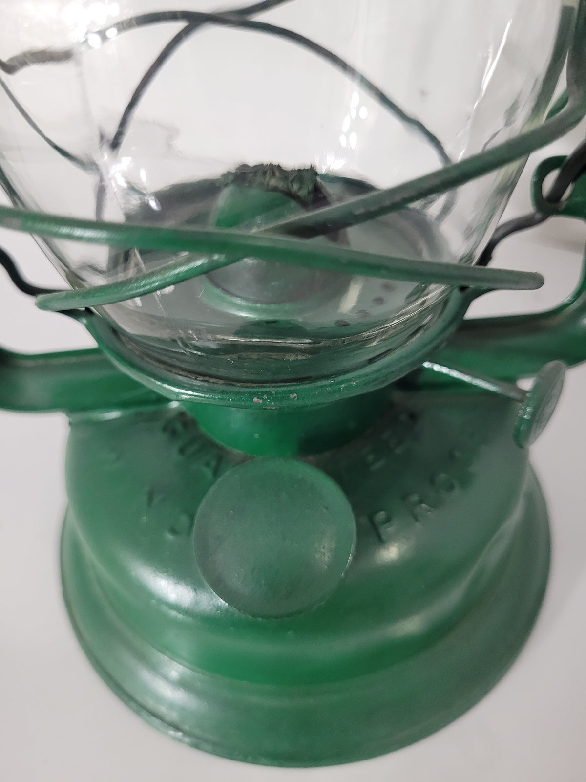 Vintage Beacon No. 2 Green Kerosene Lantern – 10" Tall