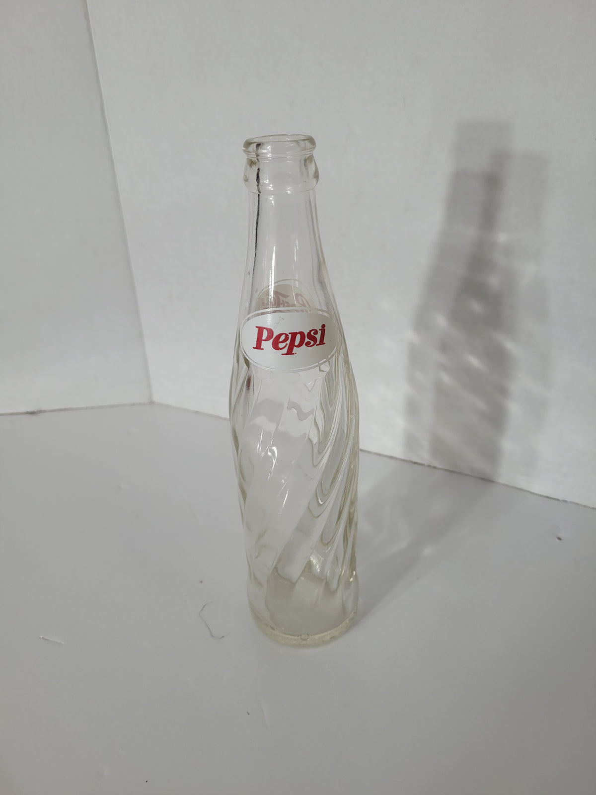 Vintage 1960 Dominion Glass Pepsi-Cola Swirl Bottle – Red & White ACL – Canadian