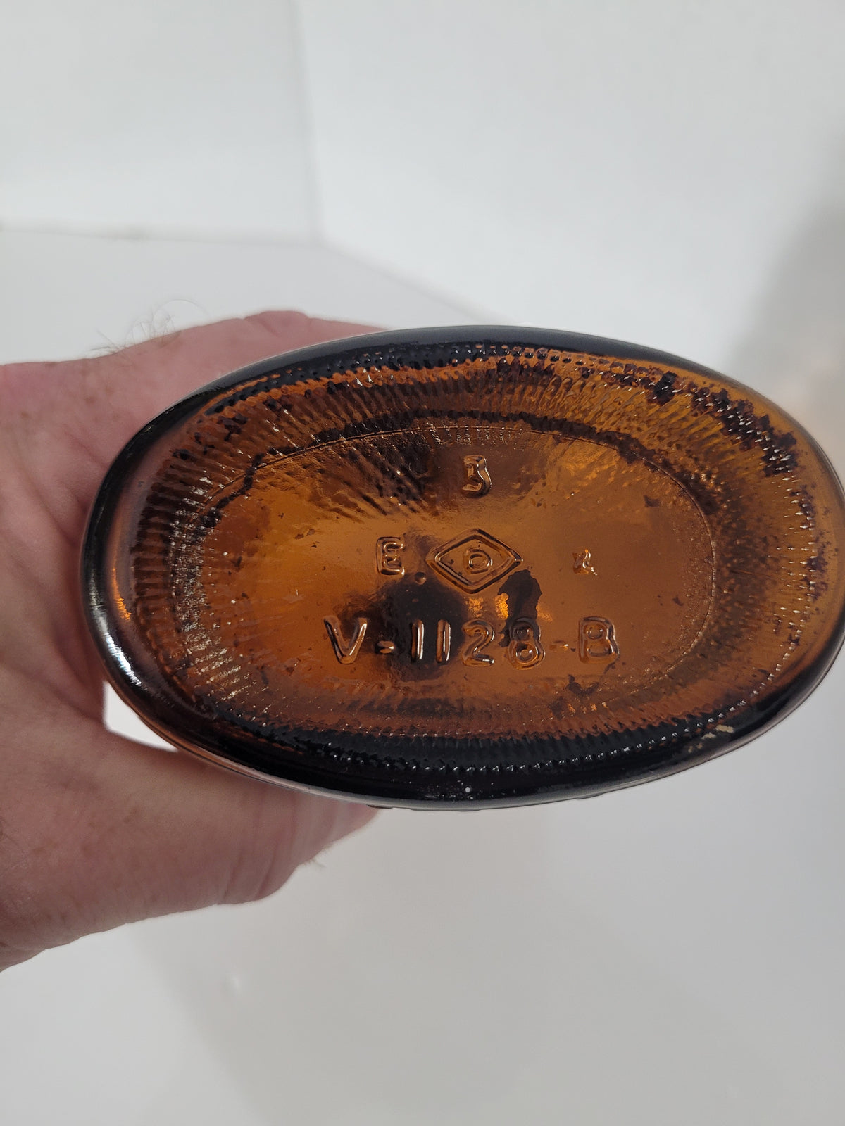 Vintage Seagram’s King’s Plate Canadian Rye Whisky Bottle – 1949 Tax Strip – Waterloo, Ontario