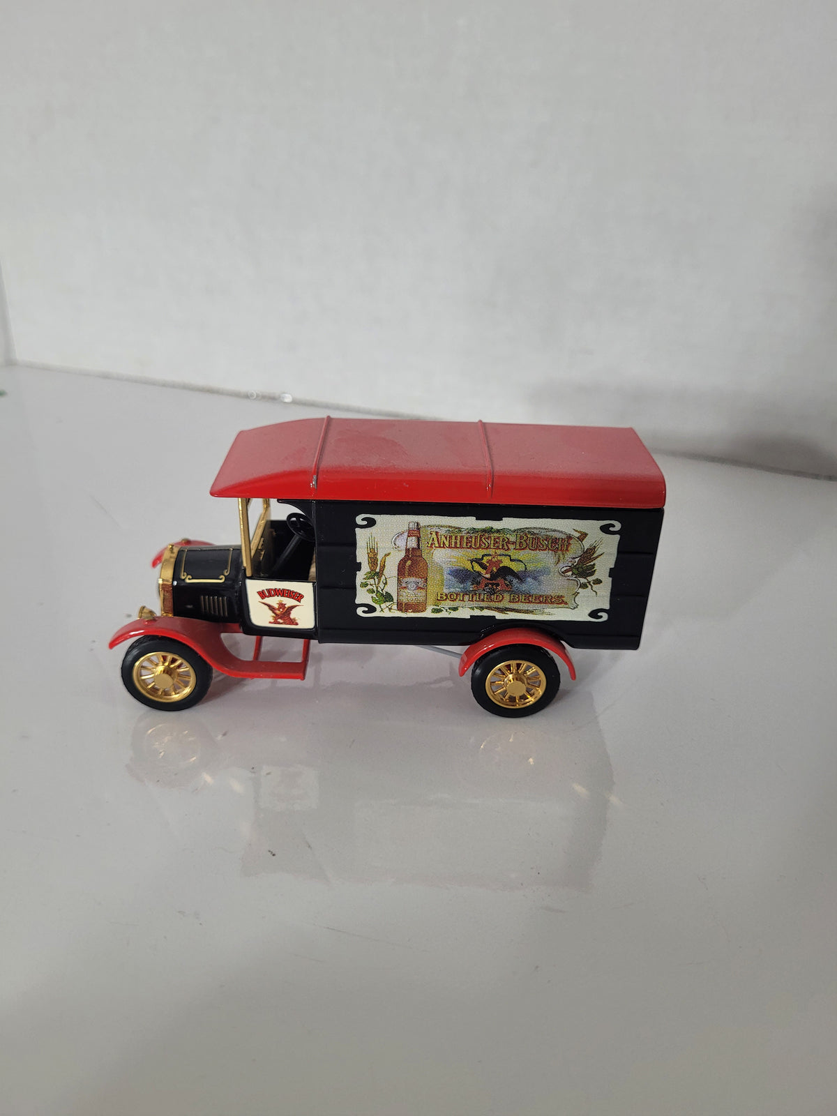 Vintage Matchbox Models of Yesteryear Budweiser 1926 Ford Model TT Delivery Truck – YVT03