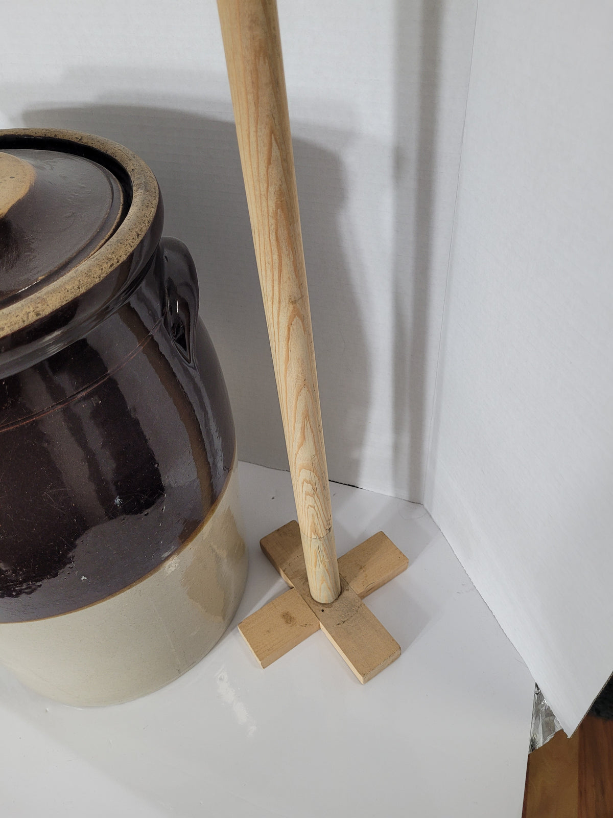 Vintage Robinson Ransbottom 4-Gallon Stoneware Butter Churn with Lid & Wooden Dasher