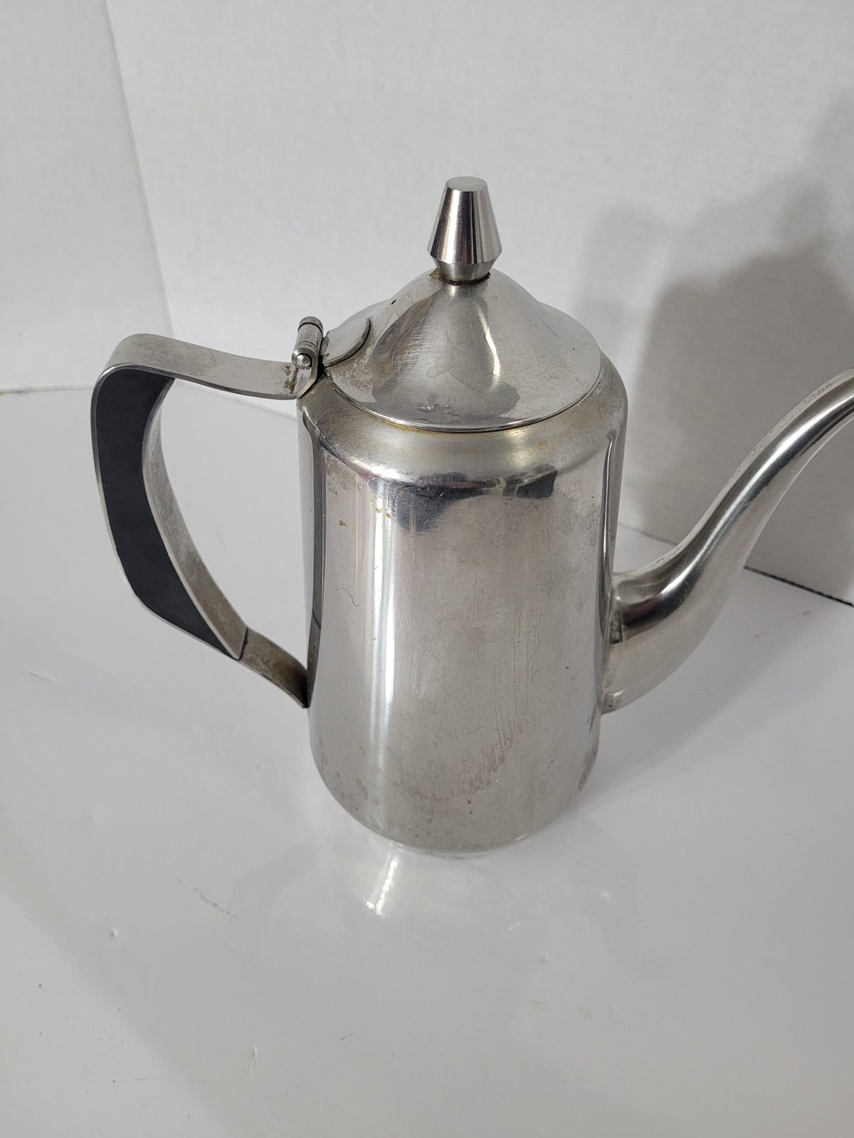 Vintage Oneida 18/8 Stainless Steel Mid-Century Coffee / Tea Pot – Hinged Lid