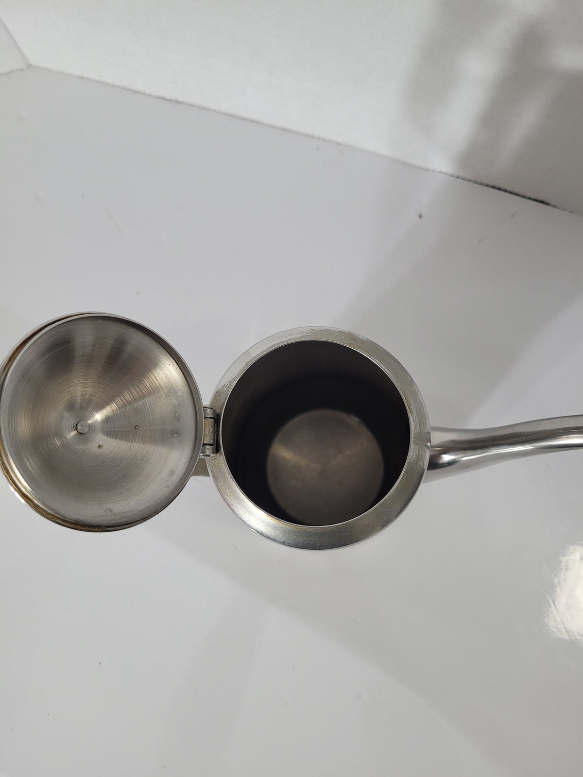 Vintage Oneida 18/8 Stainless Steel Mid-Century Coffee / Tea Pot – Hinged Lid